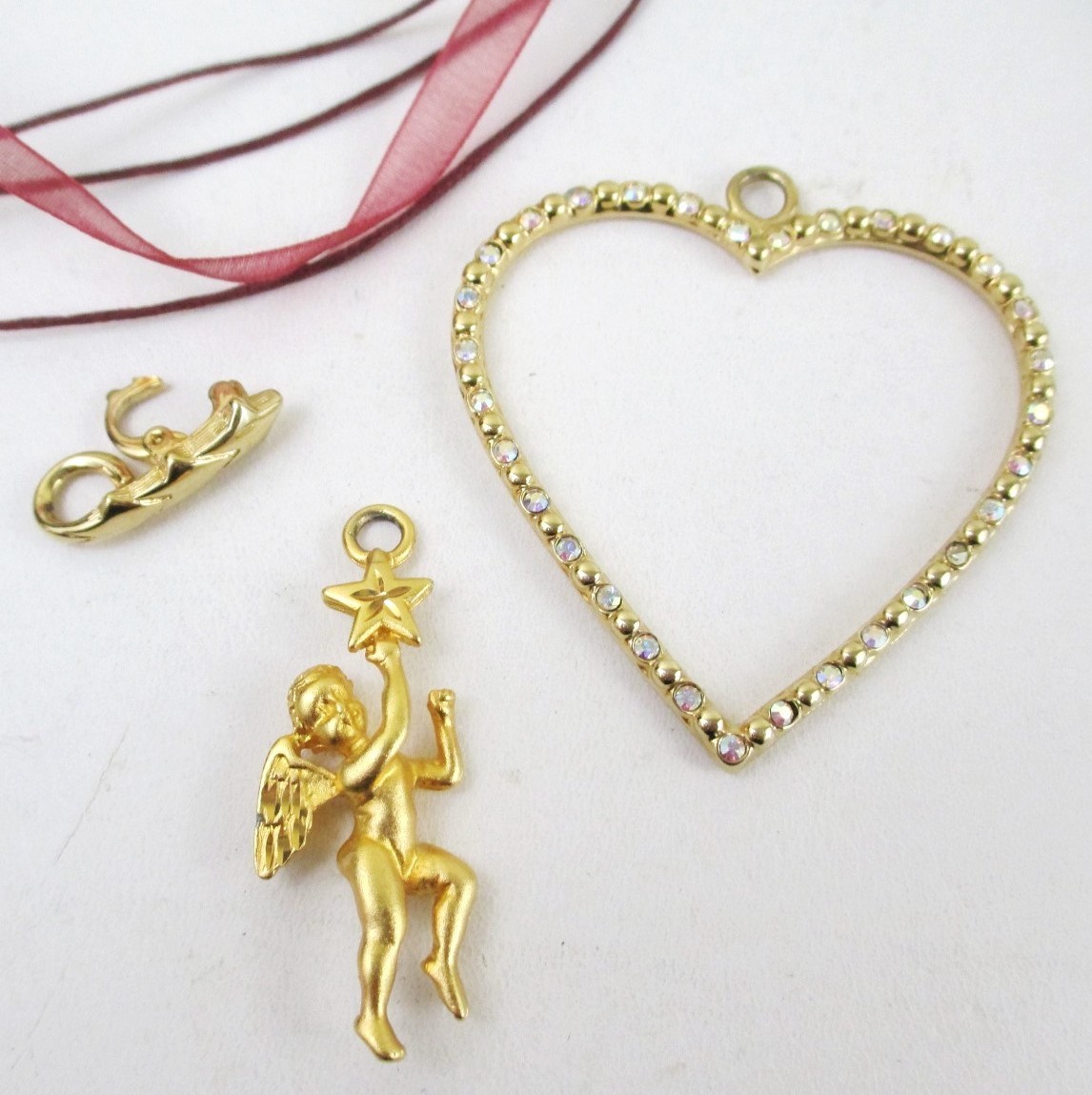 Vintage Gold Cherub Angel AB Rhinestone Heart Necklace LR 1996 Lady Remington