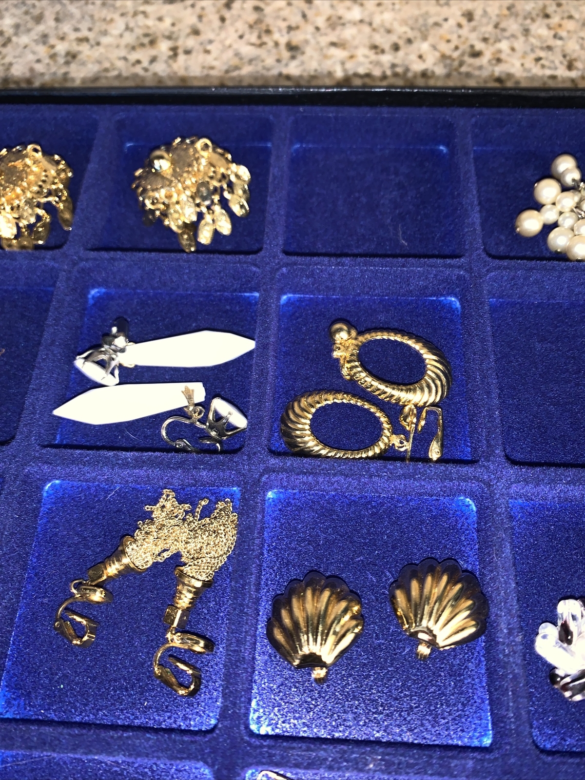 VINTAGE Estate lot CLIP ON Earrings 1950’s through 1980’s LOT OF 27 #m9