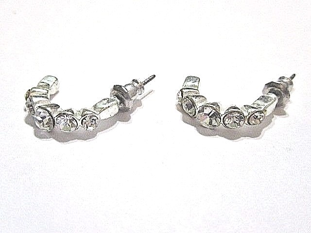 PETITE RHINESTONE HALF HOOP SPARKLY PIERCED EARRINGS VINTAGE 1980’S FANCY