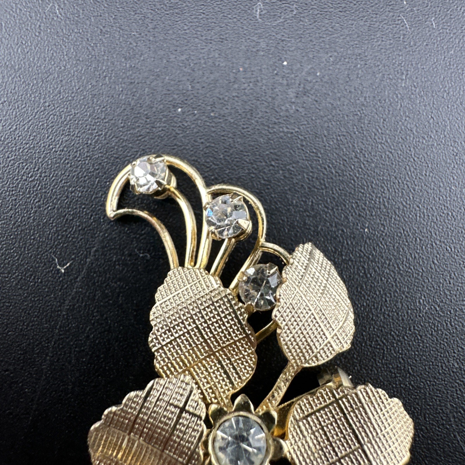 Very Pretty Vintage 1950s Rhinestone Flower Earrings And Brooch Set