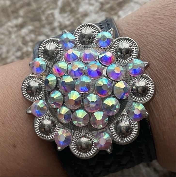Reloved Leather – Western Rhinestone Leather Cuff Bracelet – Statement Piece ✨