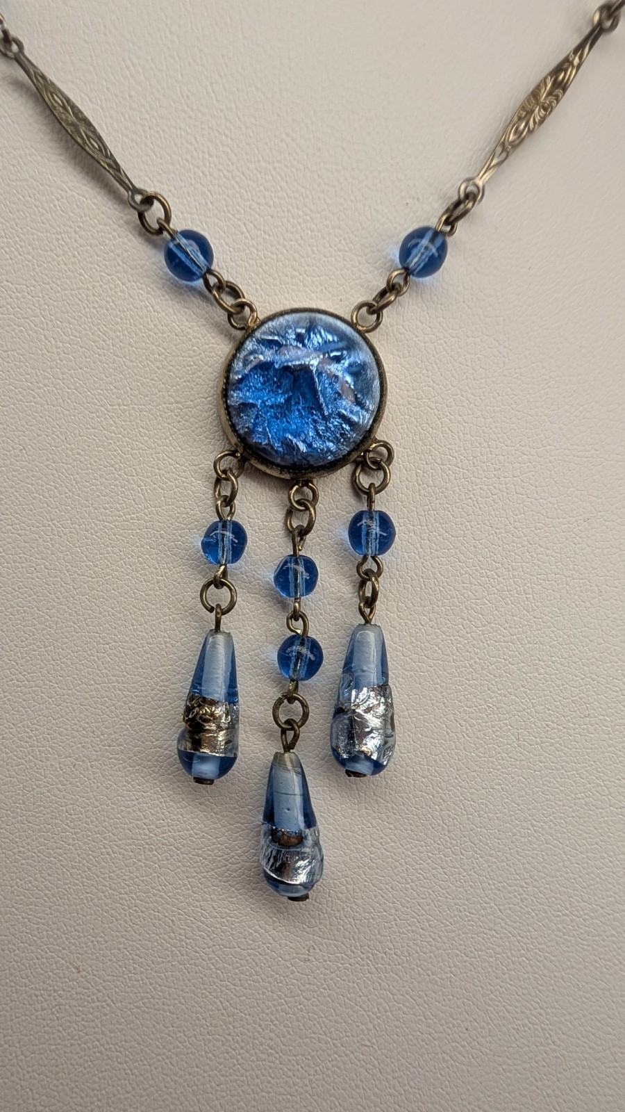 Vintage Czech ART DECO sky blue & silver foiled glass bead dangle drop necklace