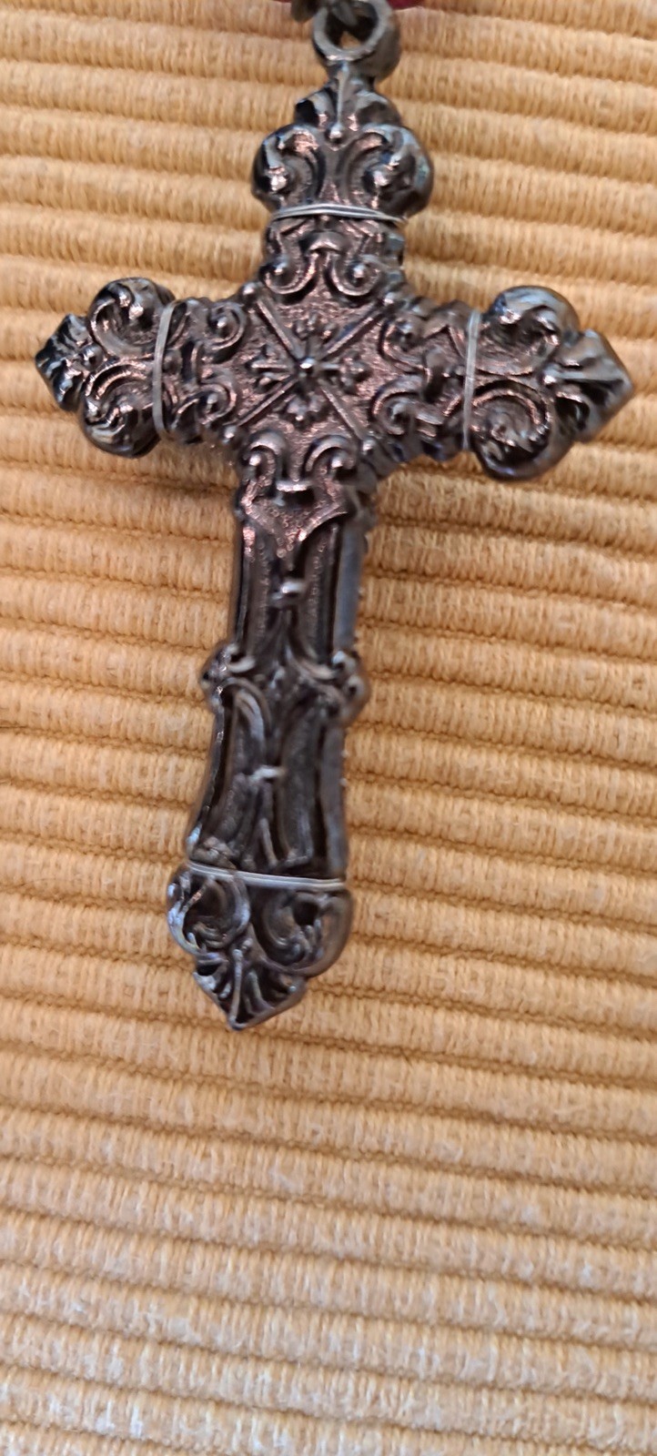 Vintage Signed Miriam Haskell Garnet Red Glass Bead Deco Necklace w Beaded Cross