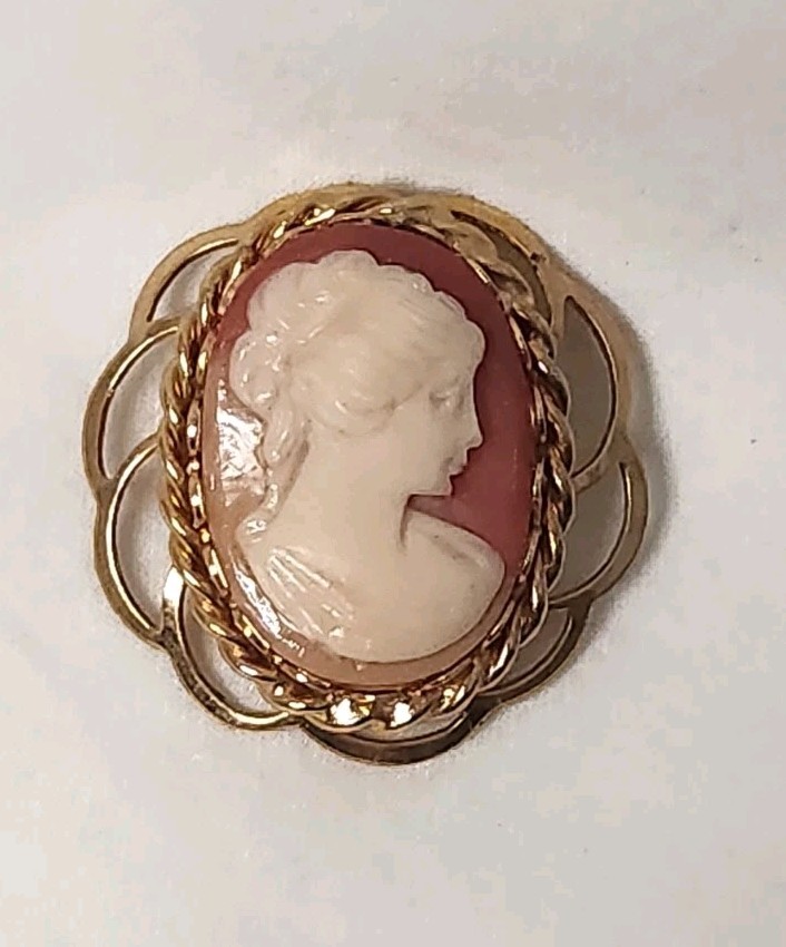 Cameo Brooch Pin Gold Tone Oval Lady Portrait Victorian Style