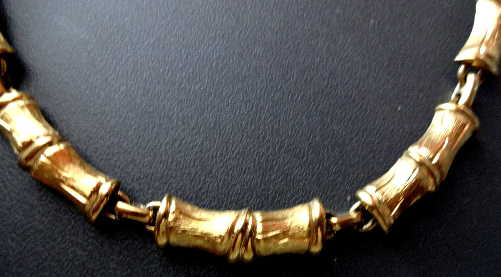 Vtg Signed MONET Asian Bamboo Statement Gold Tone Bold Chocker Necklace 16″ RARE