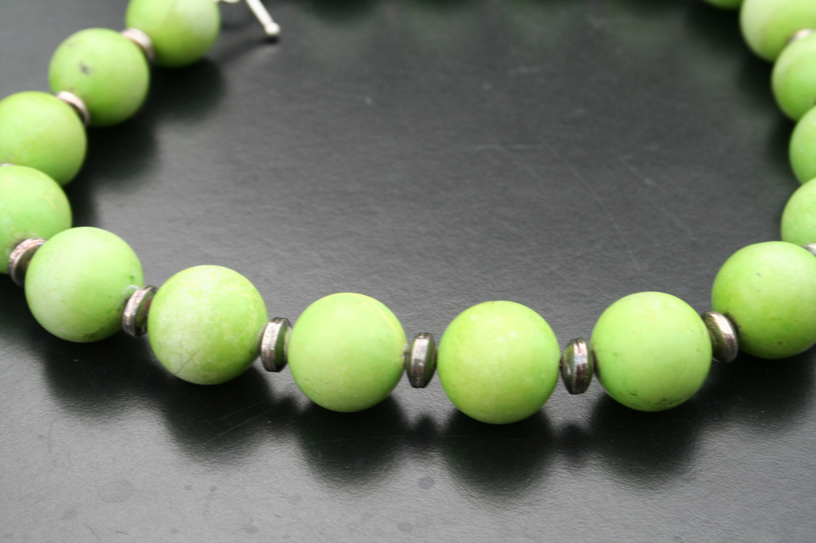 Vintage Dyed Green Agate Necklace 17″ Silver Tone Spacers 19 3/4″ or 18mm Beads