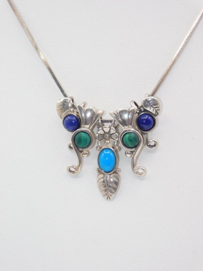 VINTAGE NECKLACE~CAROLYN POLLACK~SOUTHWESTERN LOOK/STERLING SILVER~5 CHARMS