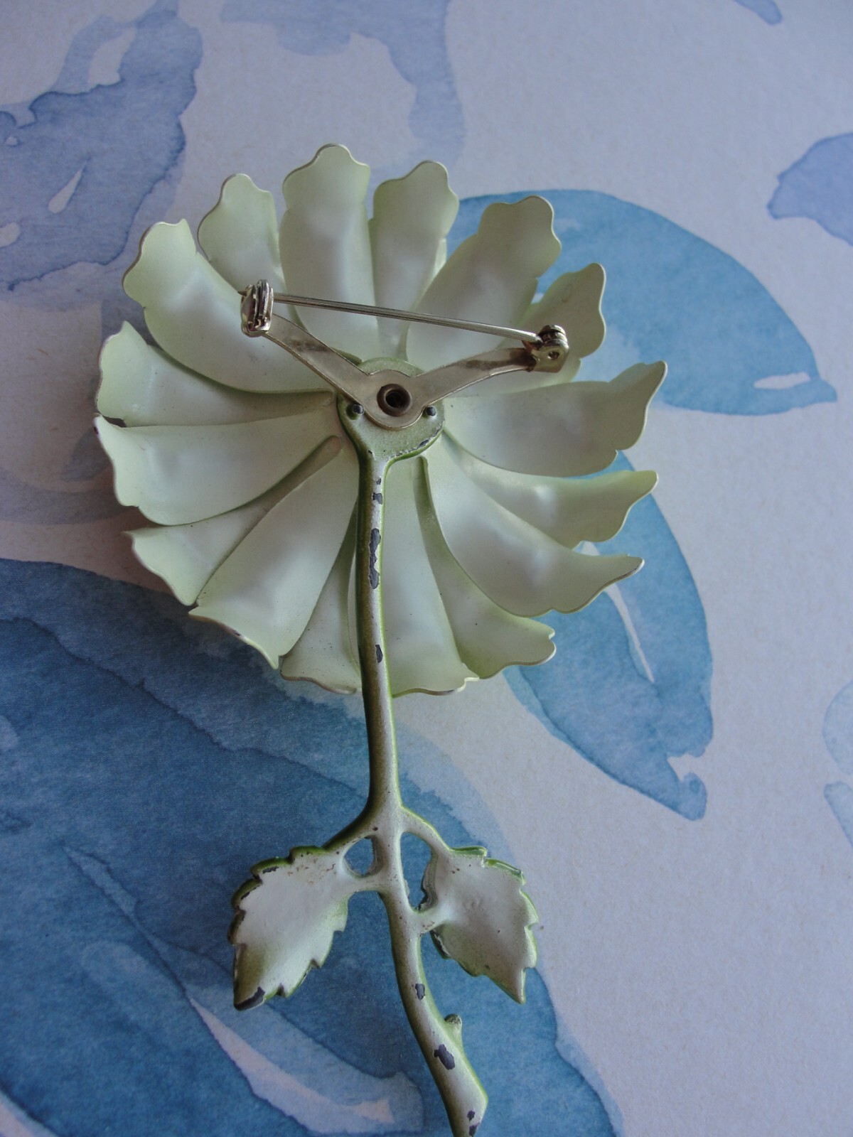 Vintage Enamel Flower Brooch Pretty Tiered Zinnia Sft Mint Lime Kelly Green 1960