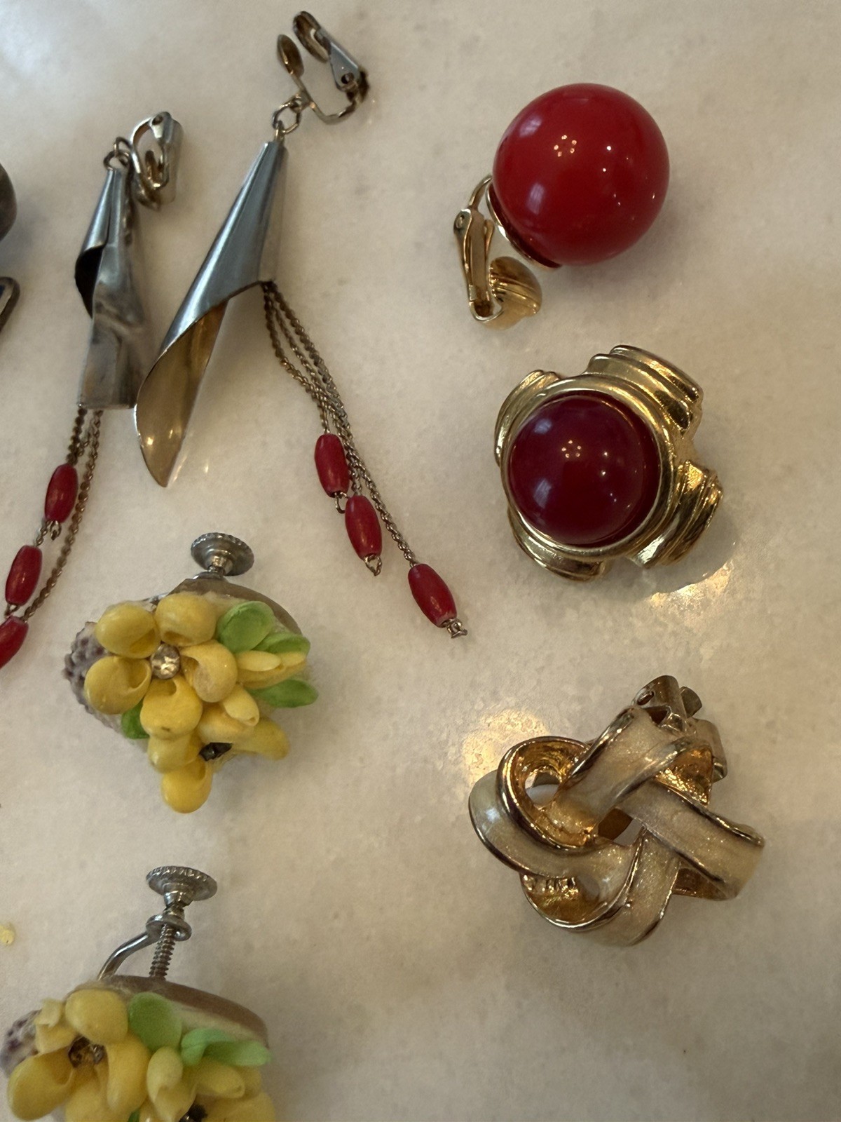 32 VTG Lot Earrings Craft Harvest Repair 1950s-1980s Some Signed, 1 silver