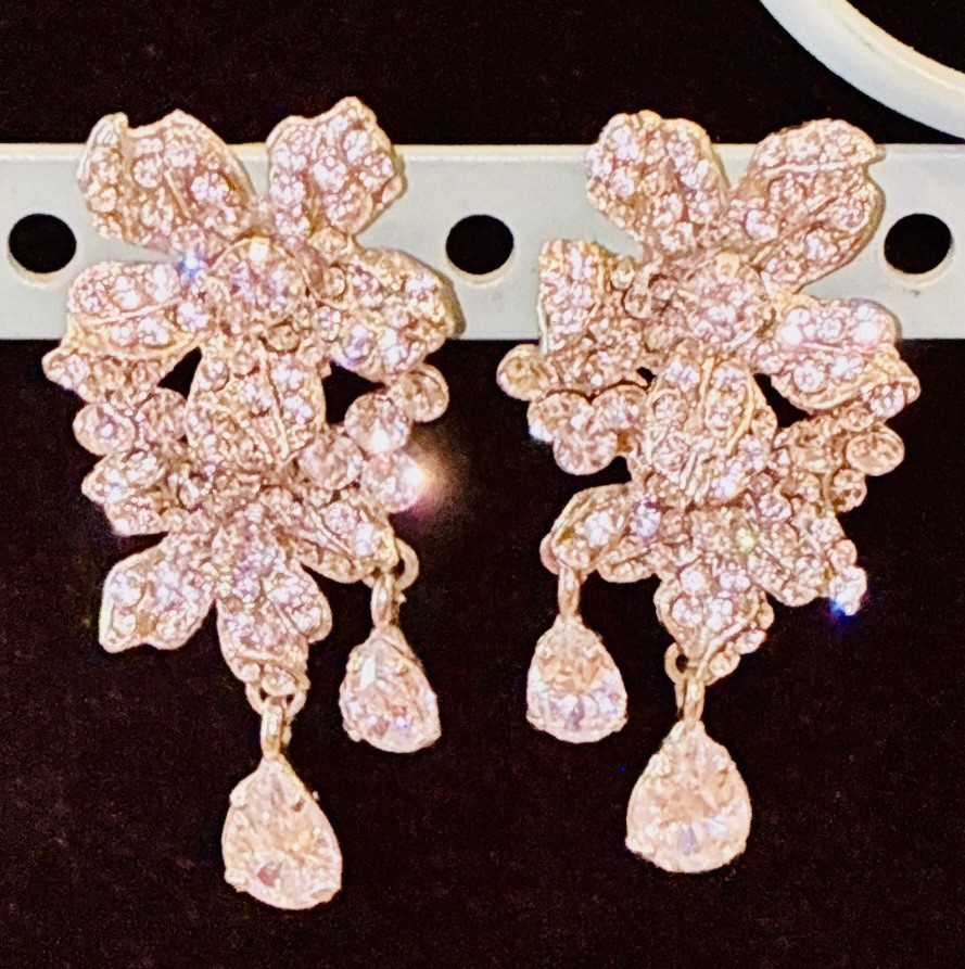 Amazing SIMAN TU Haute Couture Runway Floral Australian Crystal Earrings RARE ~