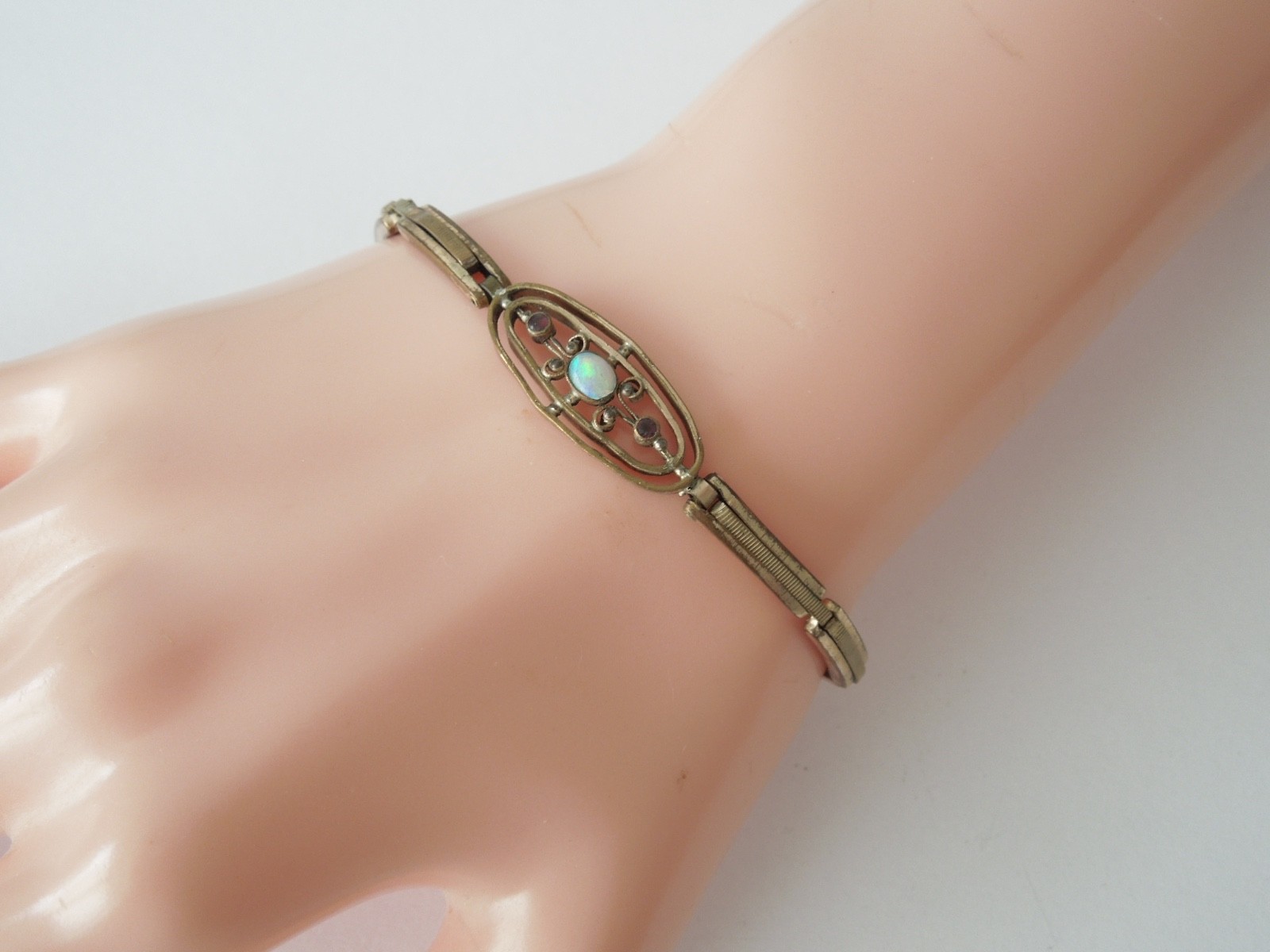 Antique Gold-Colored Opal Bracelet With Red Stones, 6.0 g, 17-18 cm