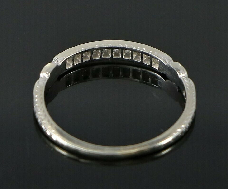 1/3CTW White Round Cut CZ Art Deco Antique Style Wedding Band Ring In 925 Silver