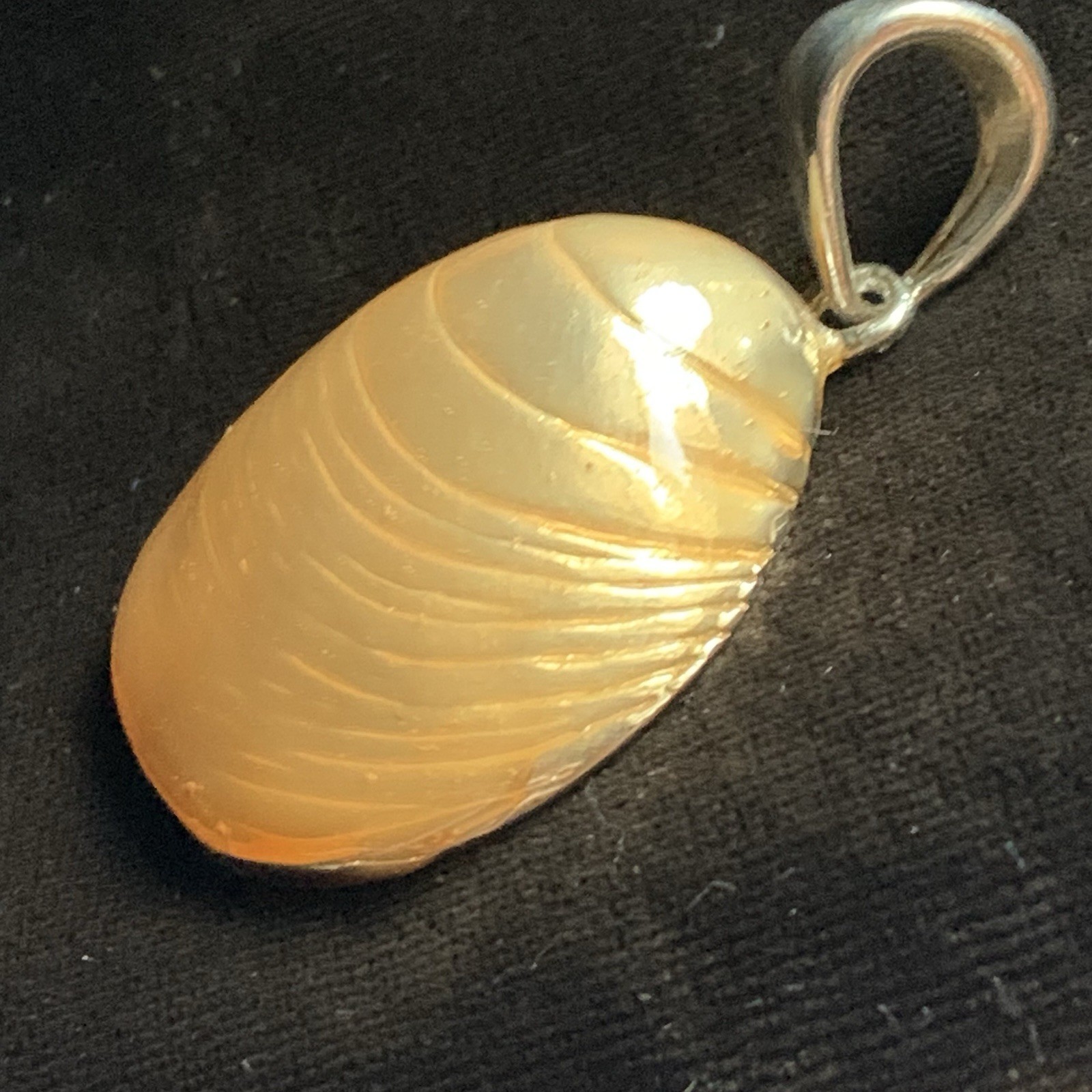 Signed MJ Vintage Silver tone and Orange Sea Shell Pendant Nautical Beach