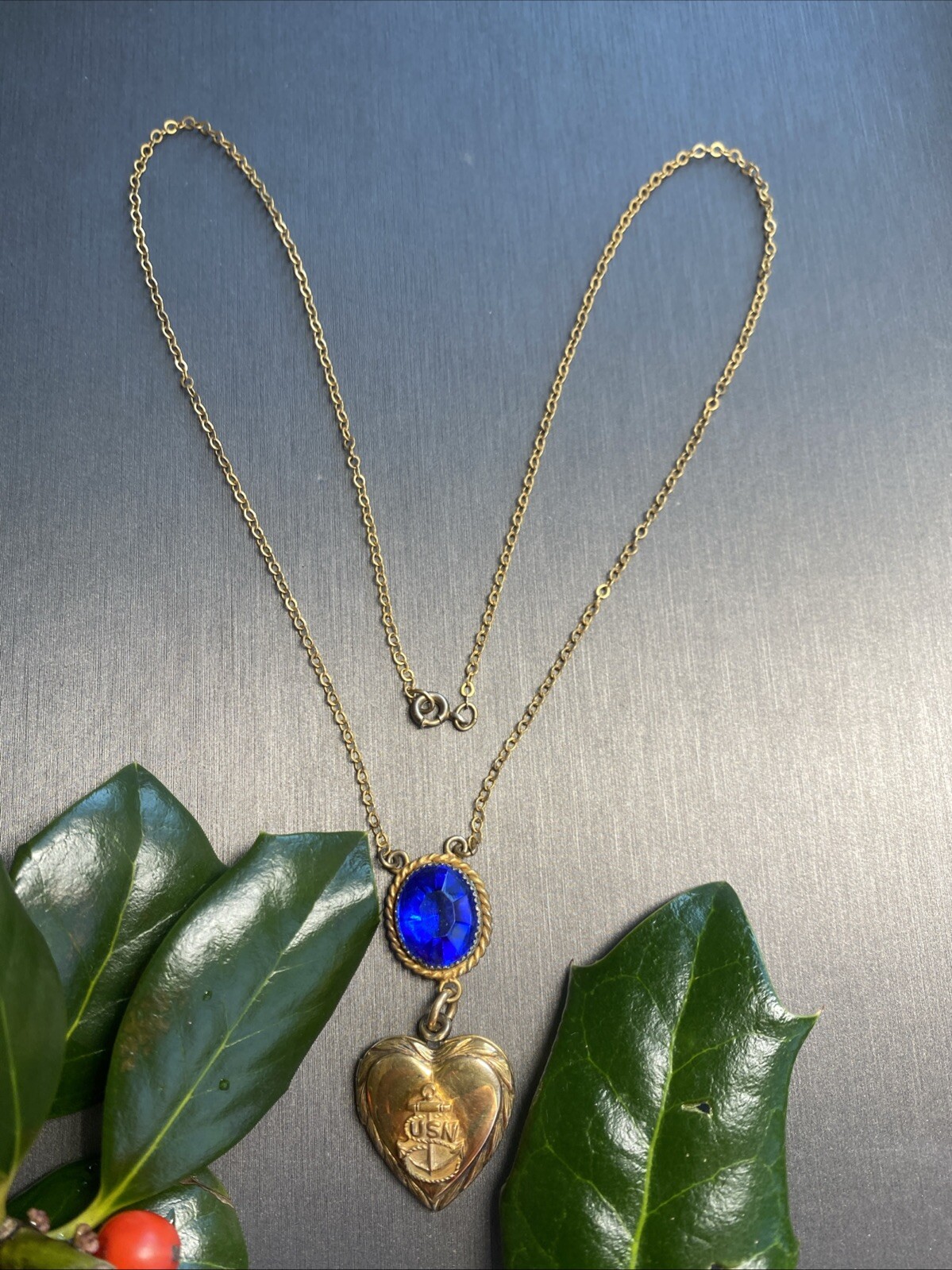 Vintage Photo Locket Pendant Heart Estate Jewelry Pre-Owned USN WWII Gold Filled