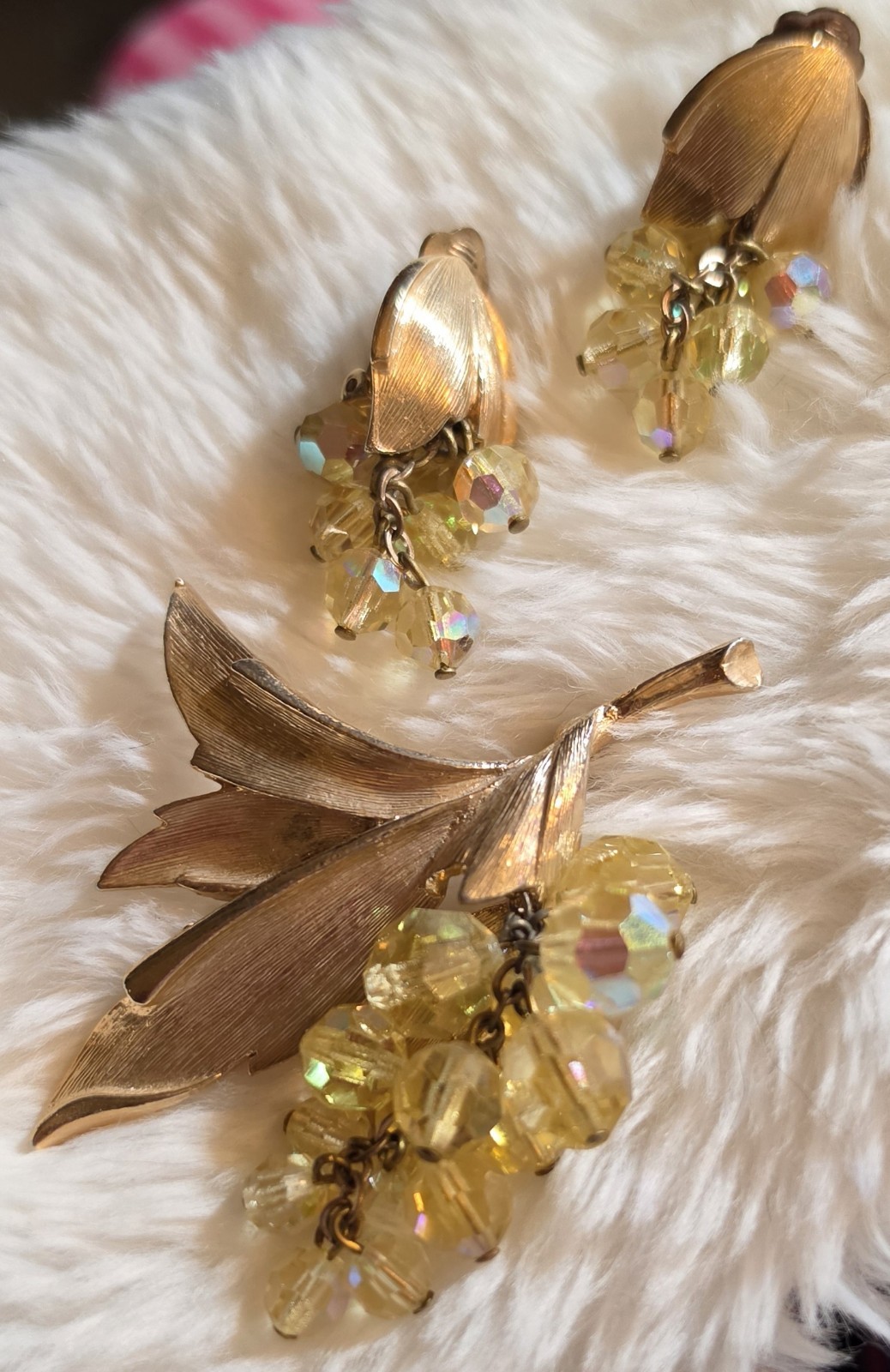 Vintage Yellow AB Faceted Glass Cascading Beads Brooch Earrings Jewelry Set