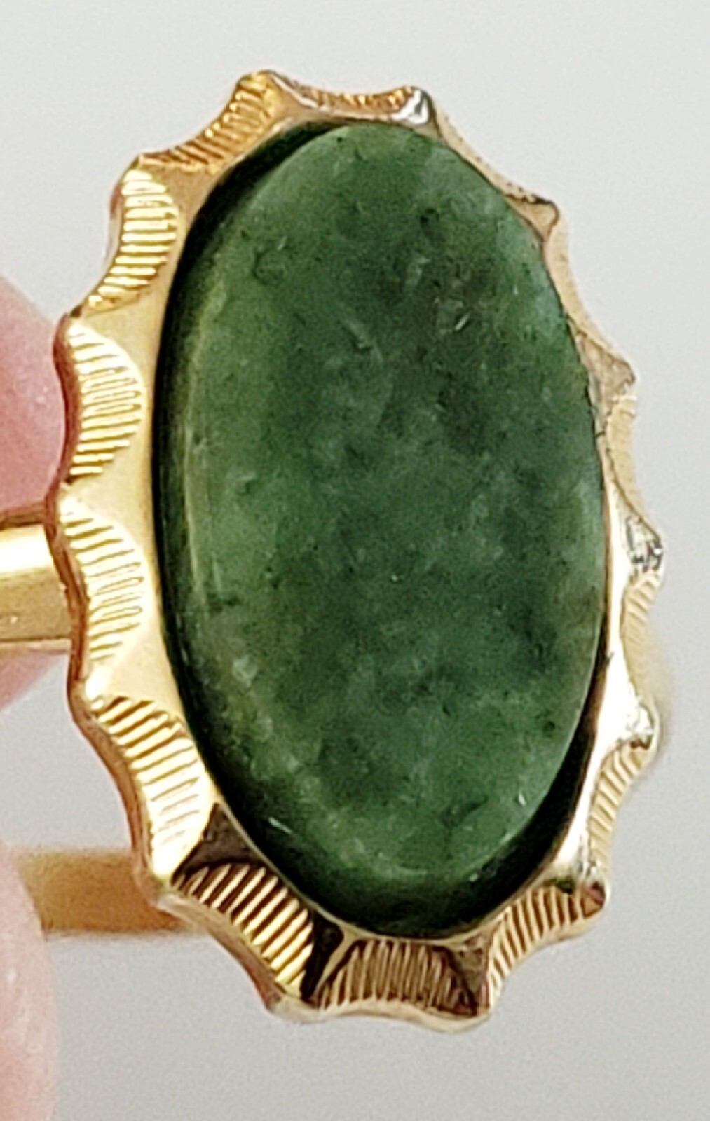 Vintage Sarah Coventry 1/20 12K GF Gold Filled Ring 5 1/4 Green Connemara Marble