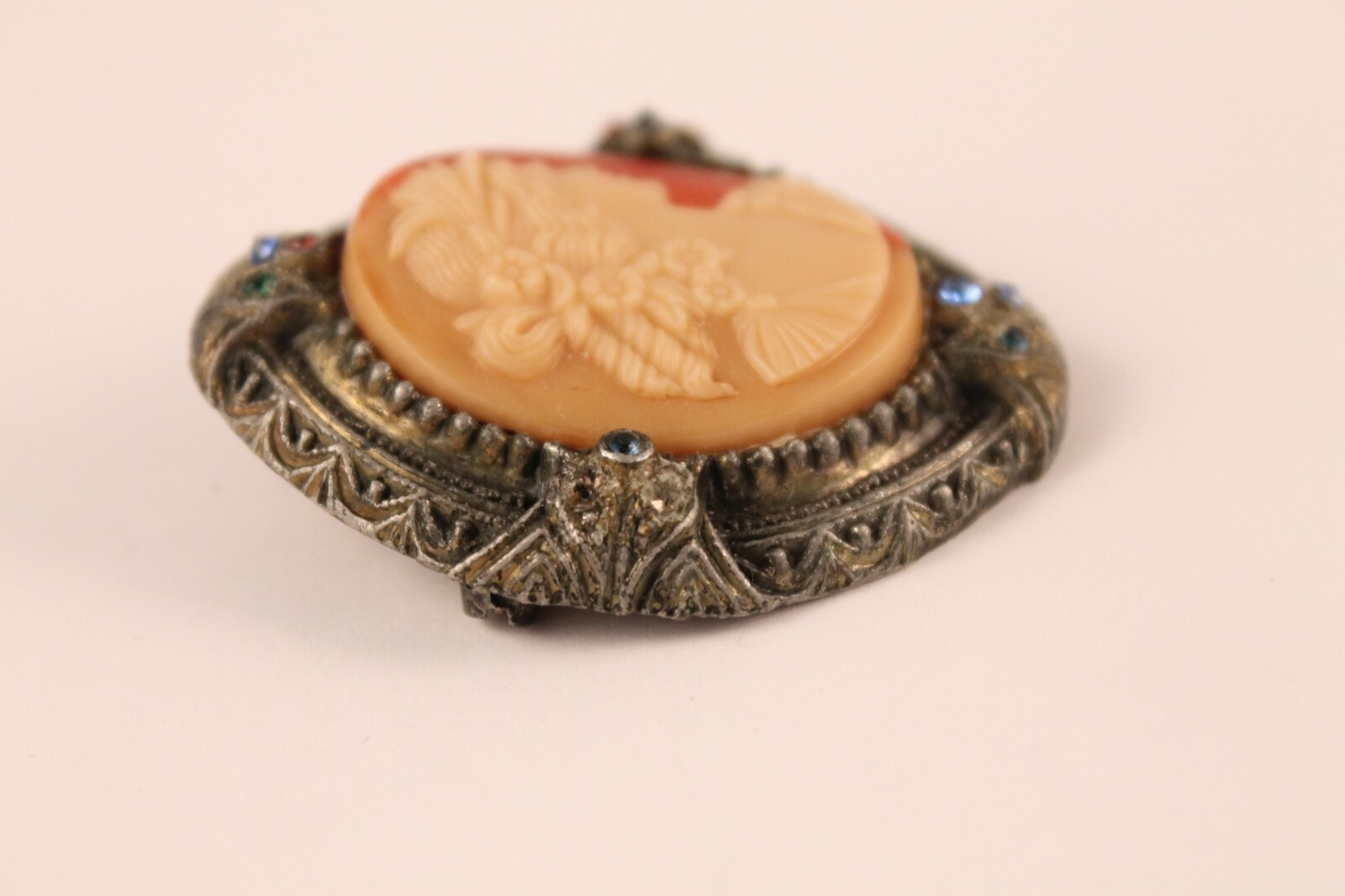 Cameo Brooch New England Glass Works 1930’s