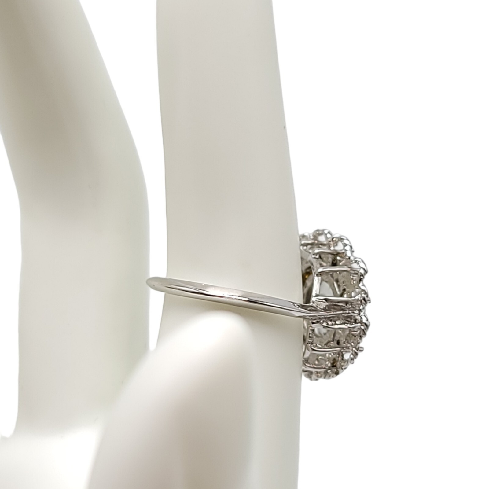 Lind Gray Grey Clear Glass Rhinestone Openwork Flower Silver Plated Ring Size 7
