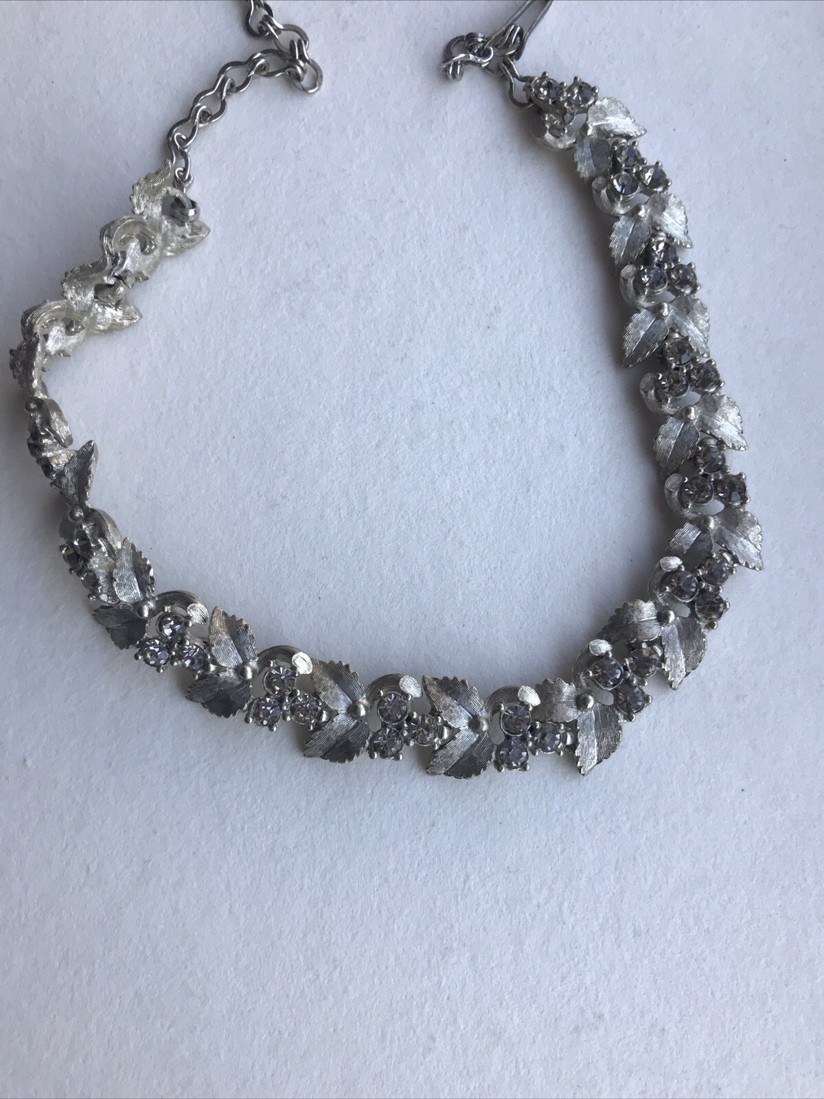 VTG Art Deco Silver Tone Leaves Cluster Rhinestones Choker Necklace 16” 1950s