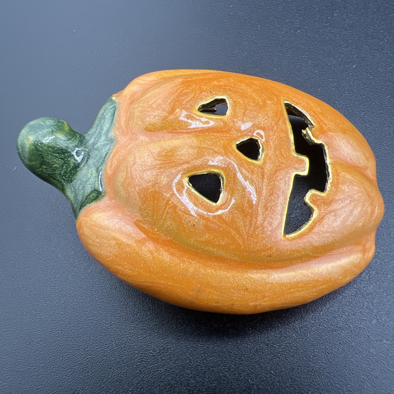 VINTAGE Orange Green Enamel Halloween Brooch Pin *A53