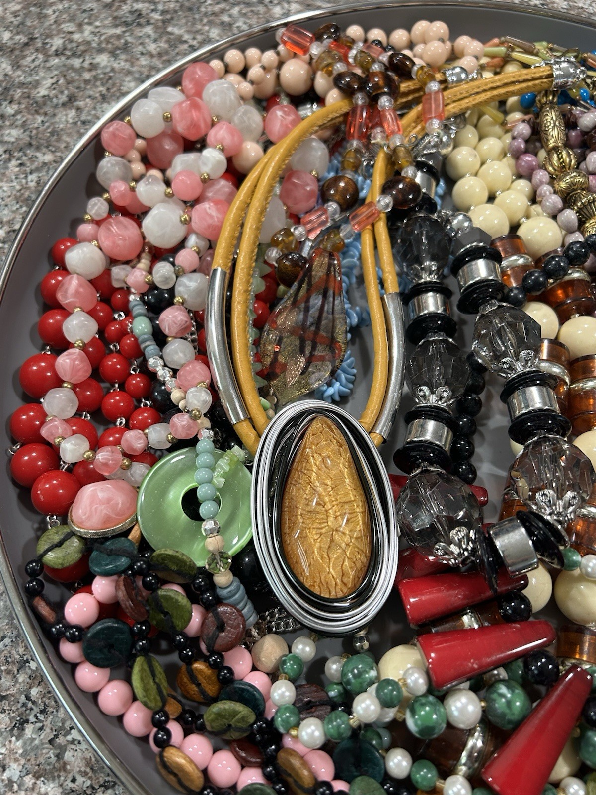 Lot 25 Vintage Beaded Necklaces Plastic Acrylic Glass Costume Jewelry