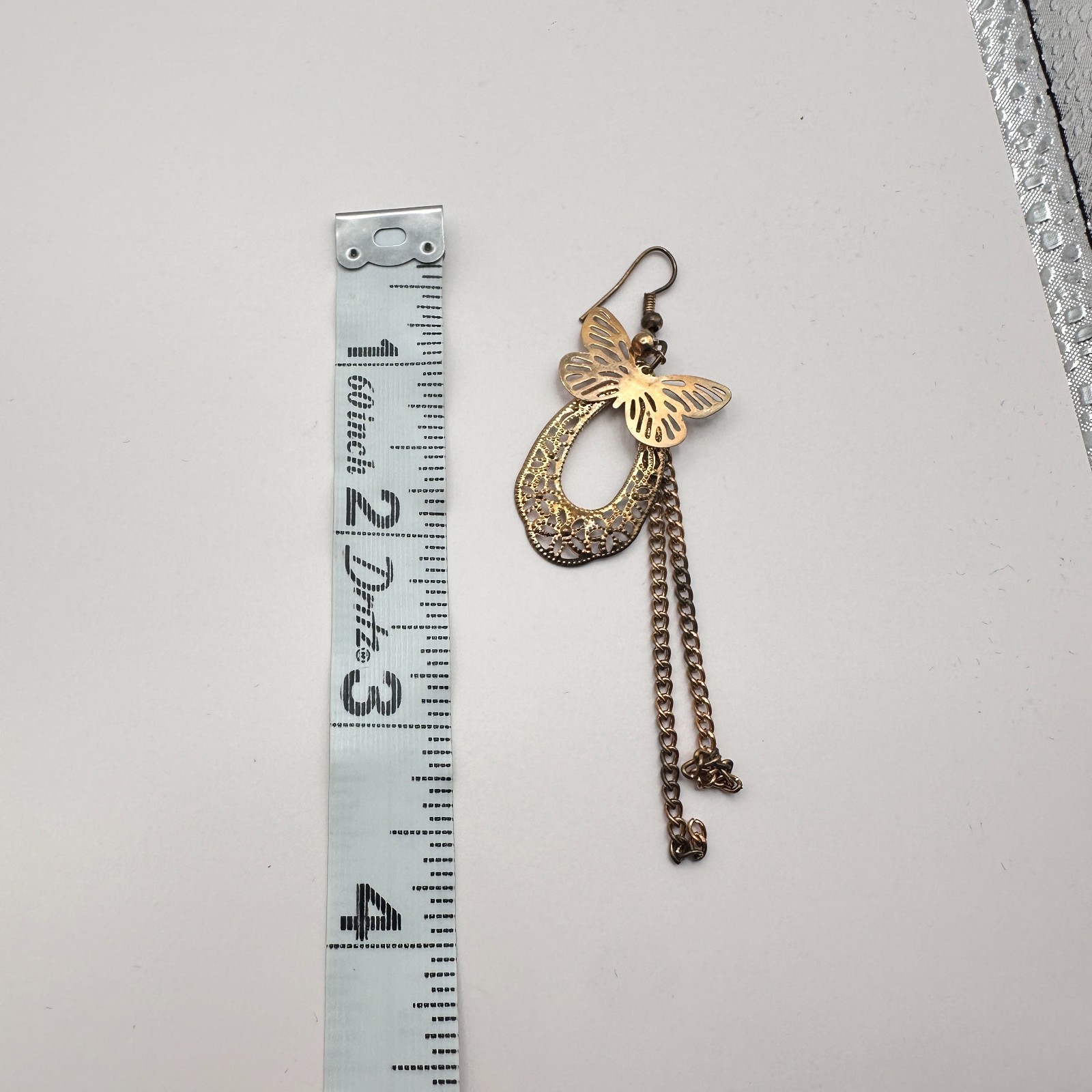 Vintage 90s Gold Tone Butterfly Filigree Dangle Earrings Women’s Classic Jewelry