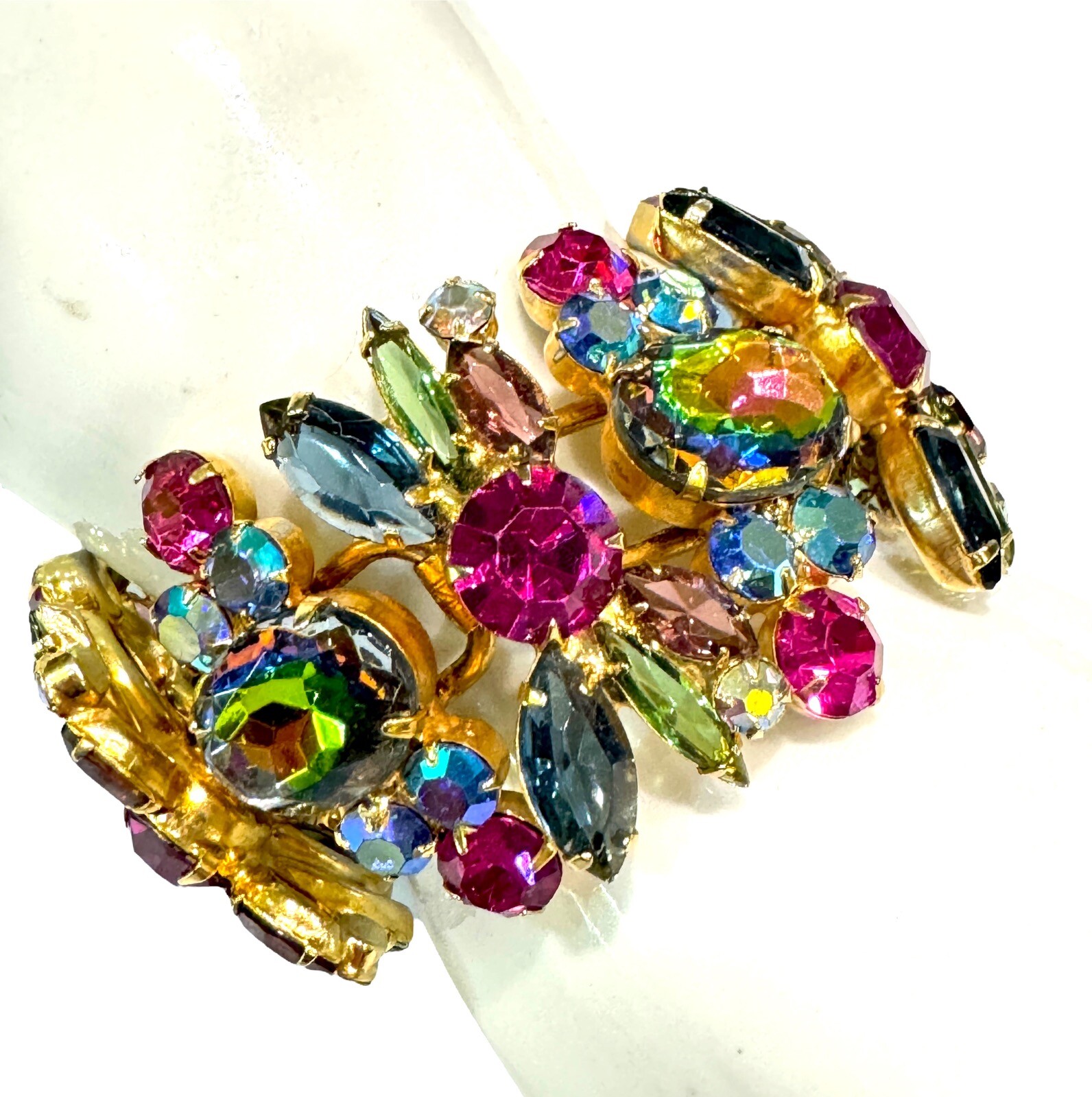 1964 JULIANA D&E HELIOTROPE WATERMELON RHINESTONE STATEMENT WIDE BRACELET BOOK