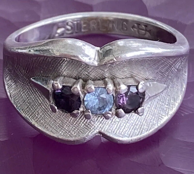 Sterling Silver Ring UNCAS Concave Purple Blue Gemstone Size 6.75 – 4.5g Vintage