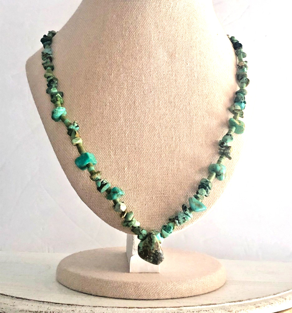 VTG South W Native TURQUOISE NECKLACE 22″ Nuggets Silver Cones Hook Clasp 70-80s