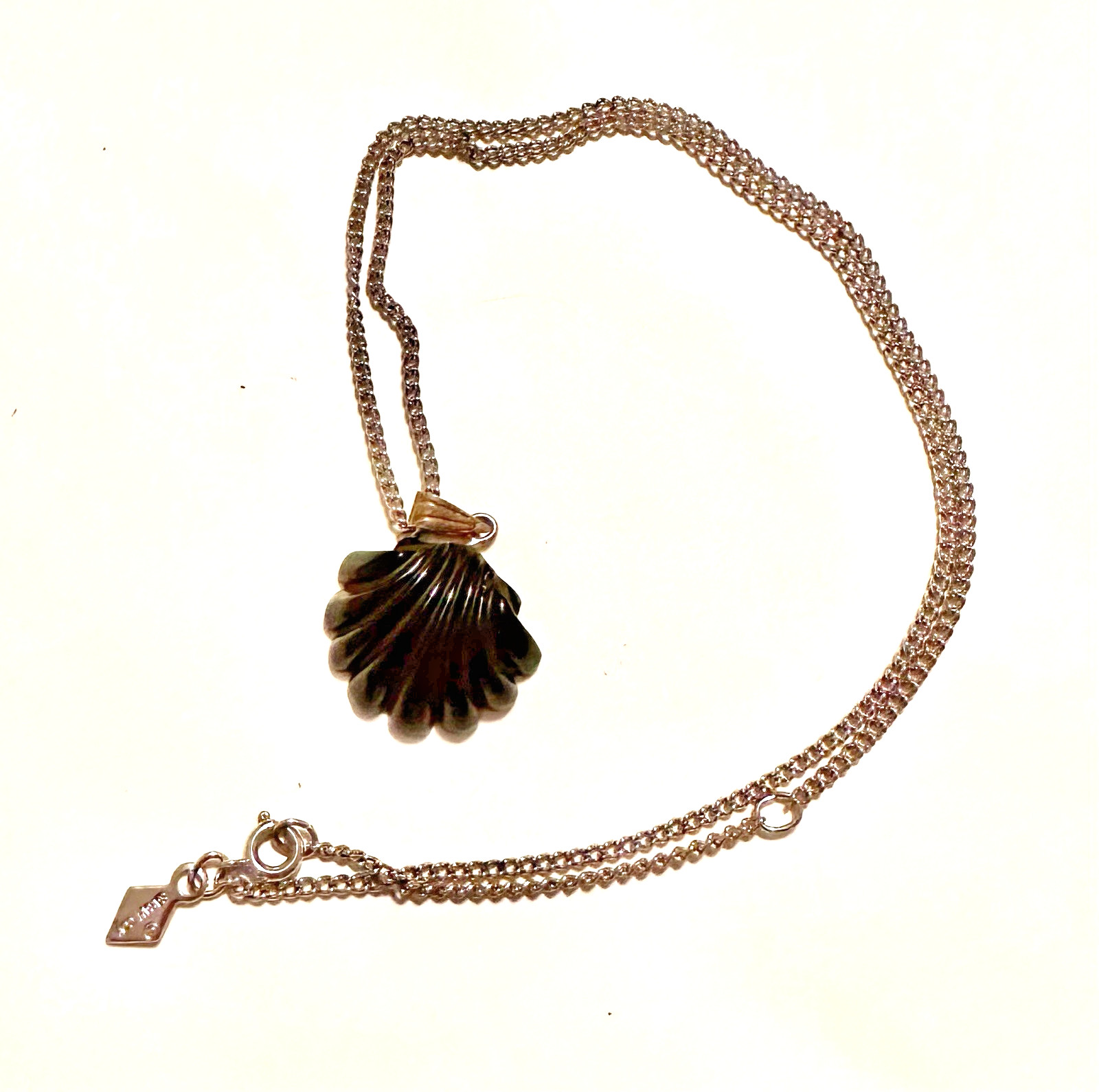 Vintage Signed Sarah Coventry Black Shell Pendant Necklace Silver Tone 18.5″