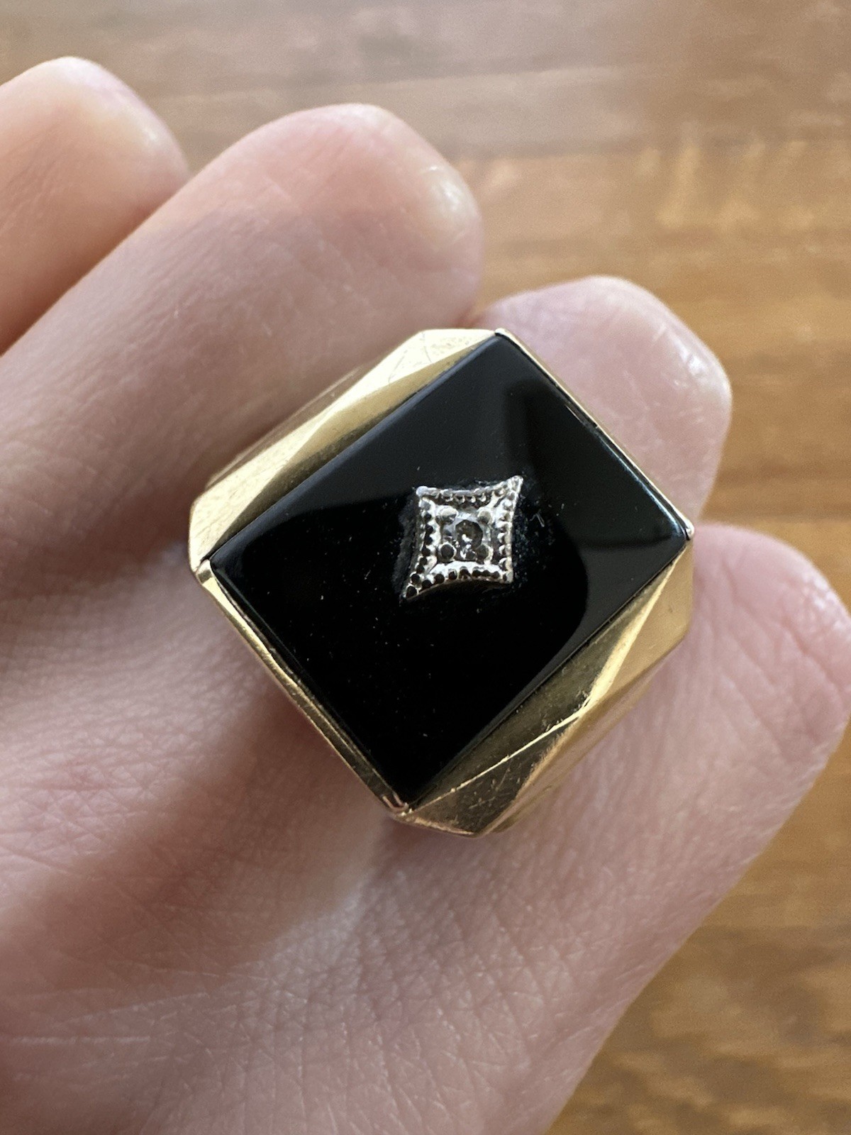 Vintage 40s 10k Yellow Gold Onyx Diamond Chip Mens Ring Size 10