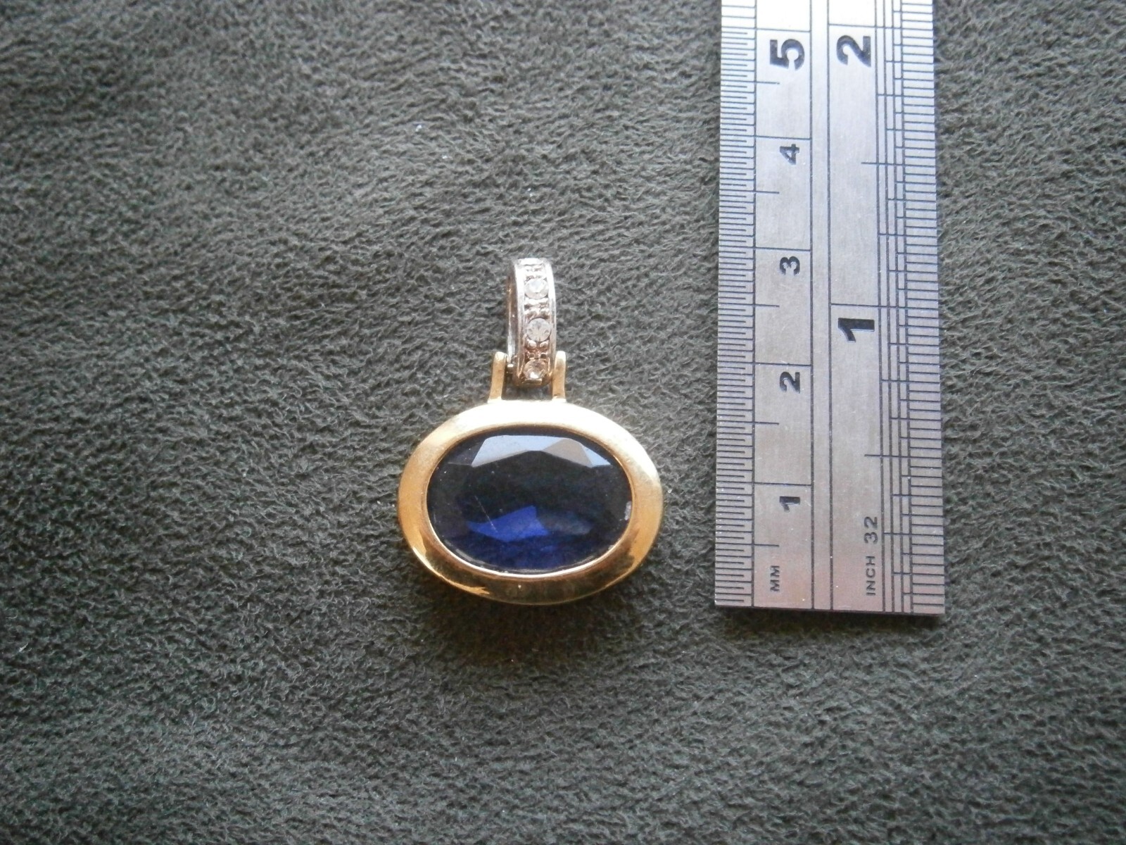 Purple Faceted Stone & Crystal Goldtone Silvertone Pendant 4.7g