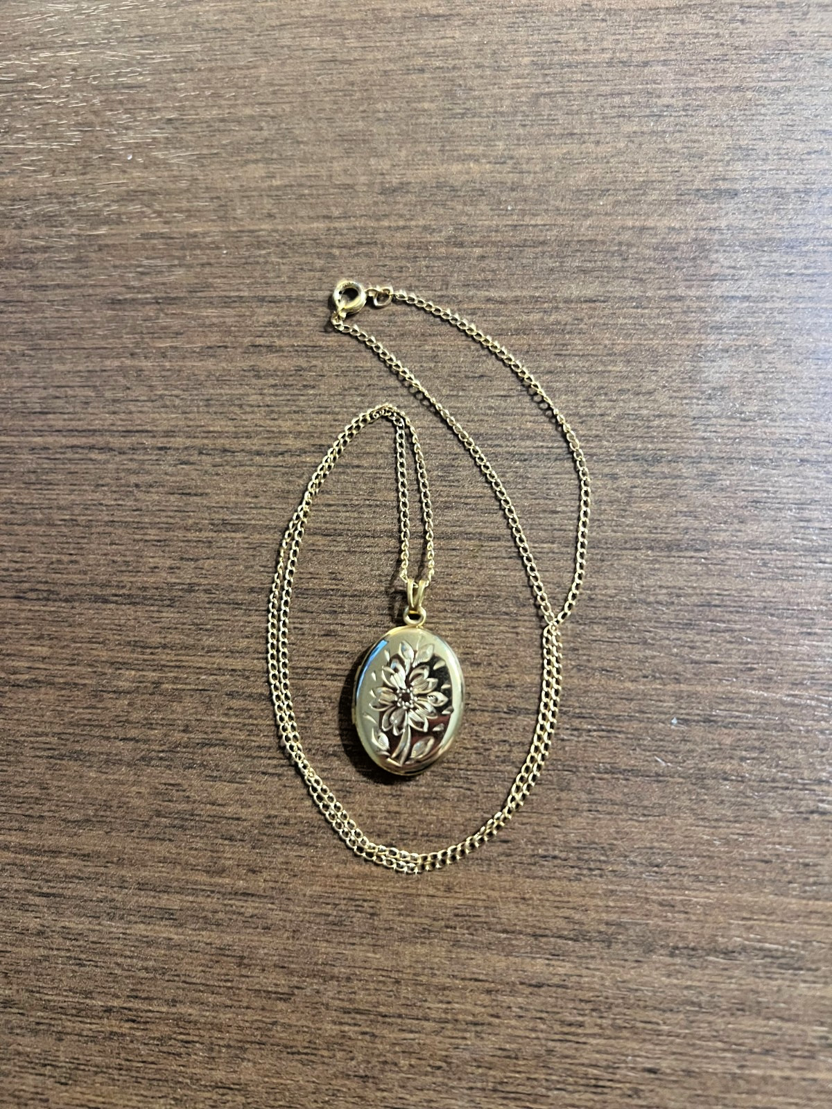 Vintage Floral Locket Pendant 12kt Gold-Filled Necklace 18″