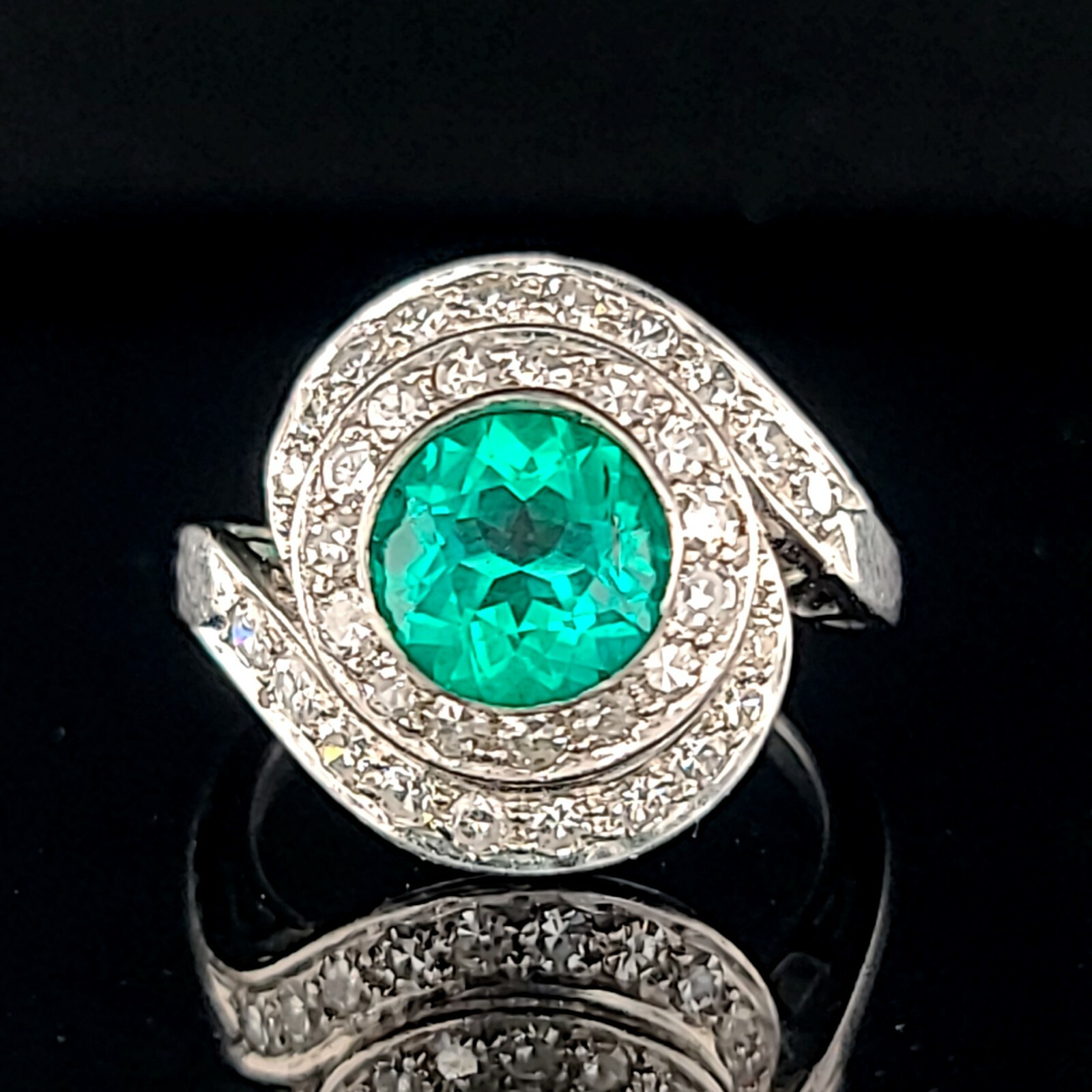 VINTAGE PLATINUM RING 1.52CT. NATURAL GREEN EMERALD ROUND SHAPE CIRC 1940’S