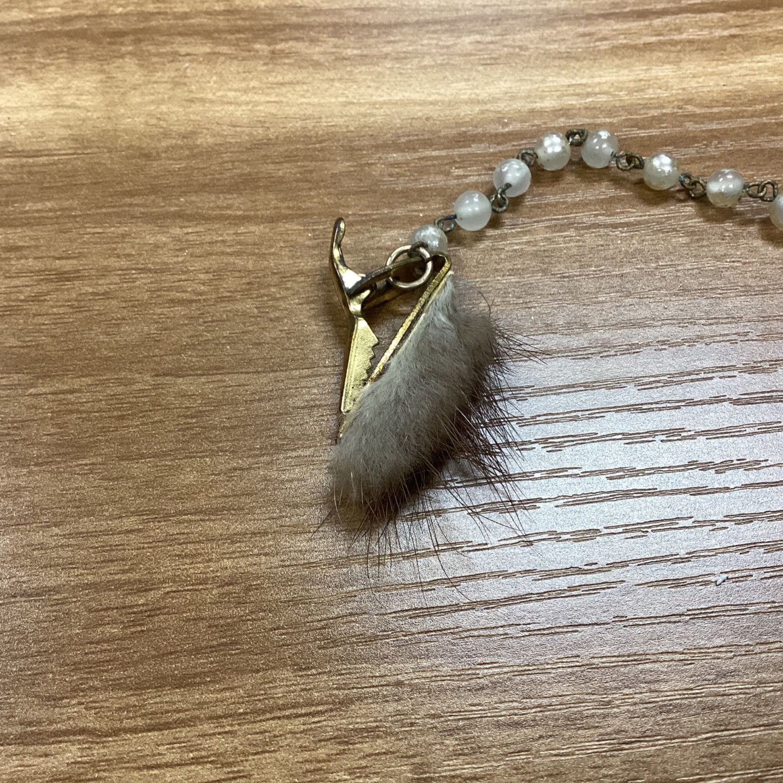 Mid-Century Mink Fur Sweater / Scarf Clips With Faux Pearl Connector, Vintage