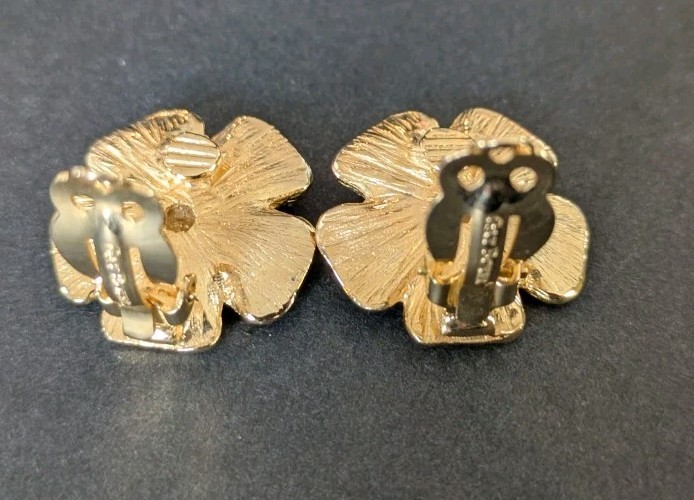 Gay Boyer Clip Earrings Dogwood Flower Floral Hammered Texture Gold Tone Jewelry