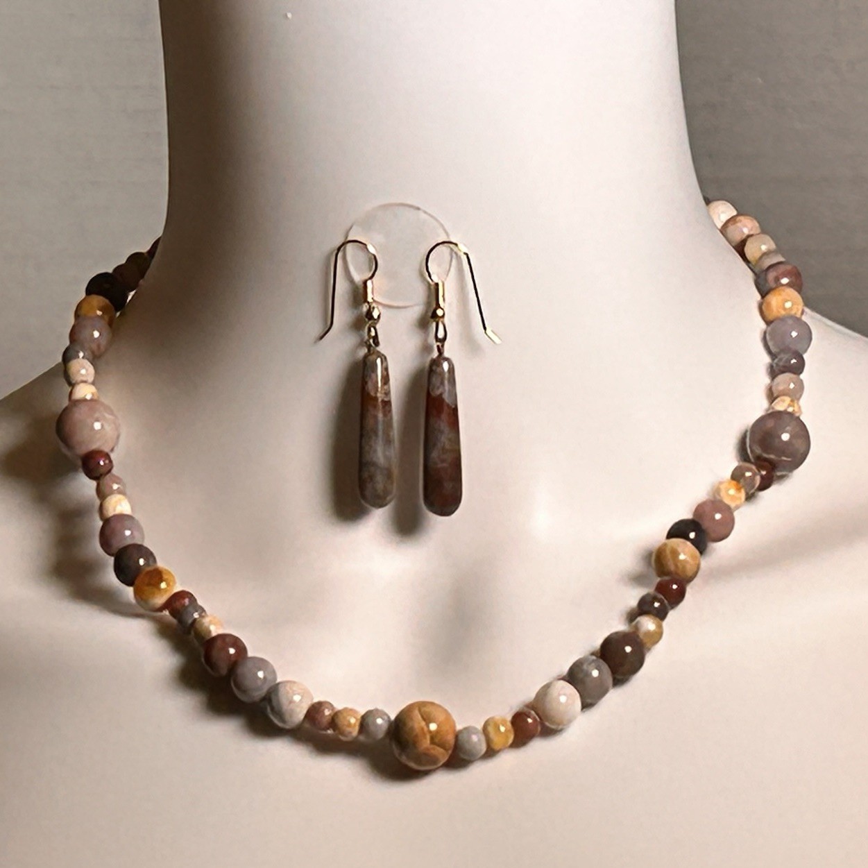 Vintage Earth-tone Jasper/Agate-Style Stones Necklace W/ Matching Drop Earrings
