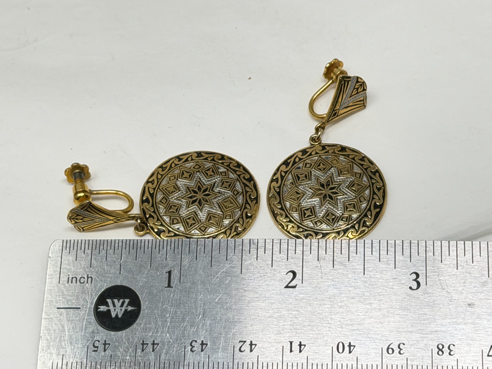 Vintage Damascene Style Goldtone 1.75″ Drop Dangle Screw Back Earrings