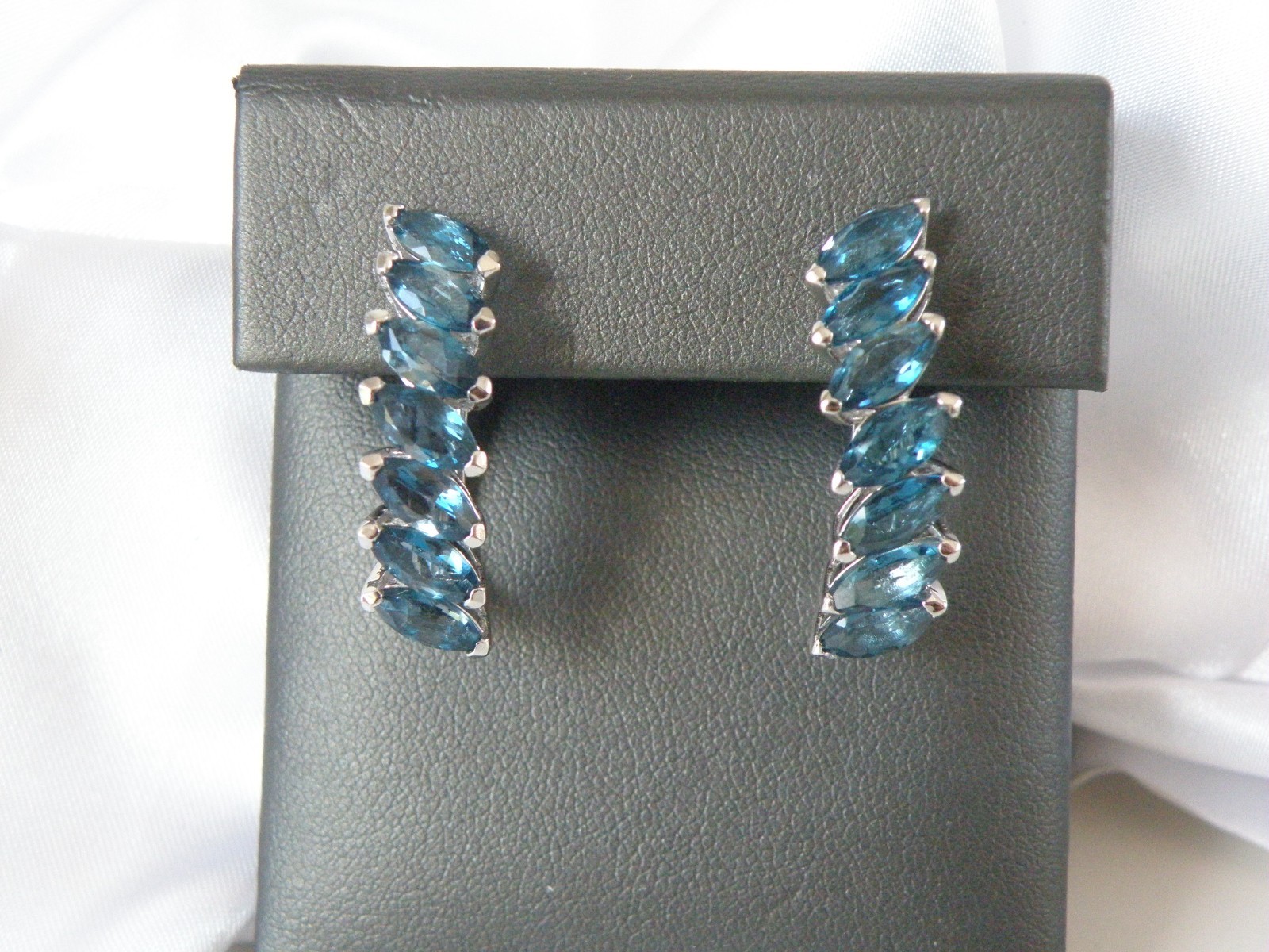 Vintage Sterling Silver 925 Natural Heated London Blue Topaz Dangle Earrings