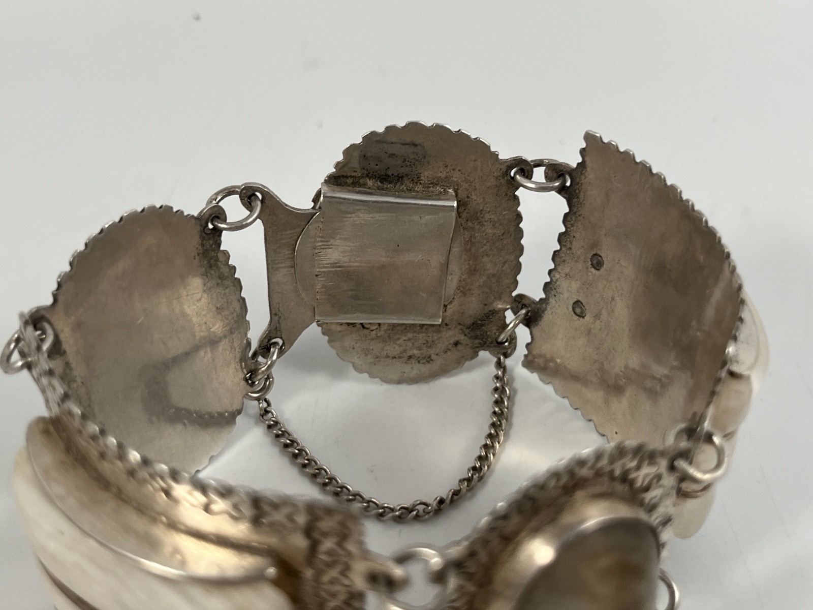 VINTAGE SILVER MEXICO BEIGE & WHITE AGATE PANEL BRACELET 7.25