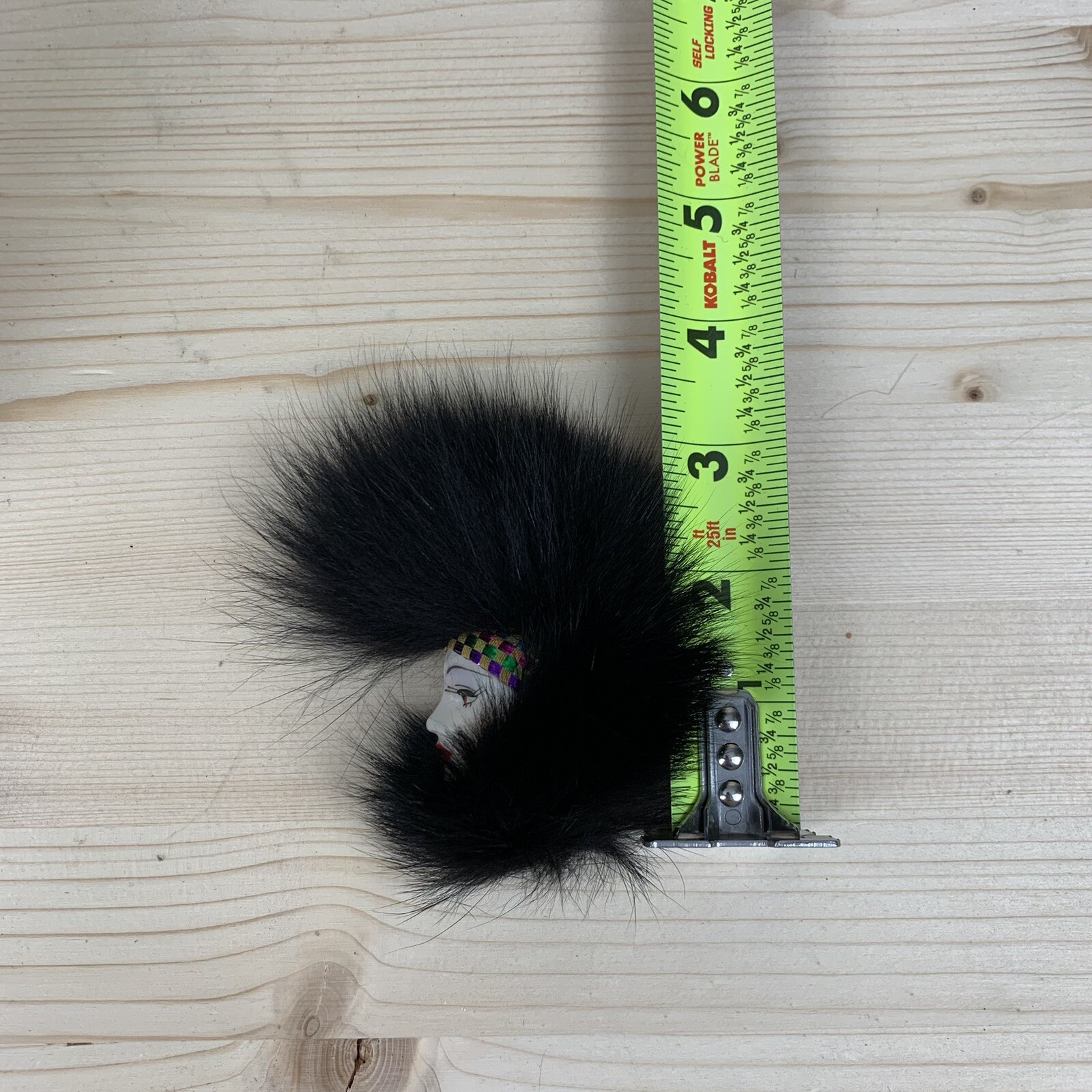 Vintage Art Deco Style Flapper Lady Black Faux Fur Collar Hat Brooch Pin