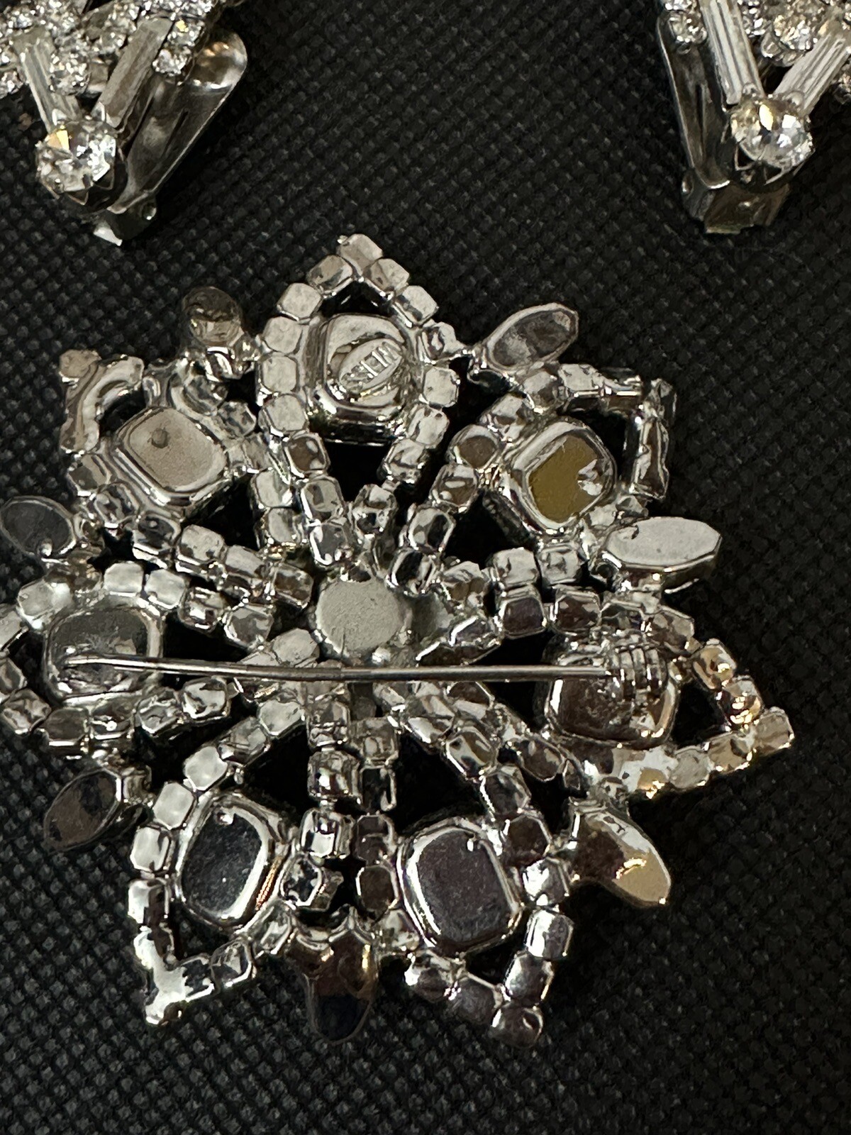 WEISS BROOCH & CLIP-ON EARRINGS SET Clear Rhinestone Emerald Cut And Round