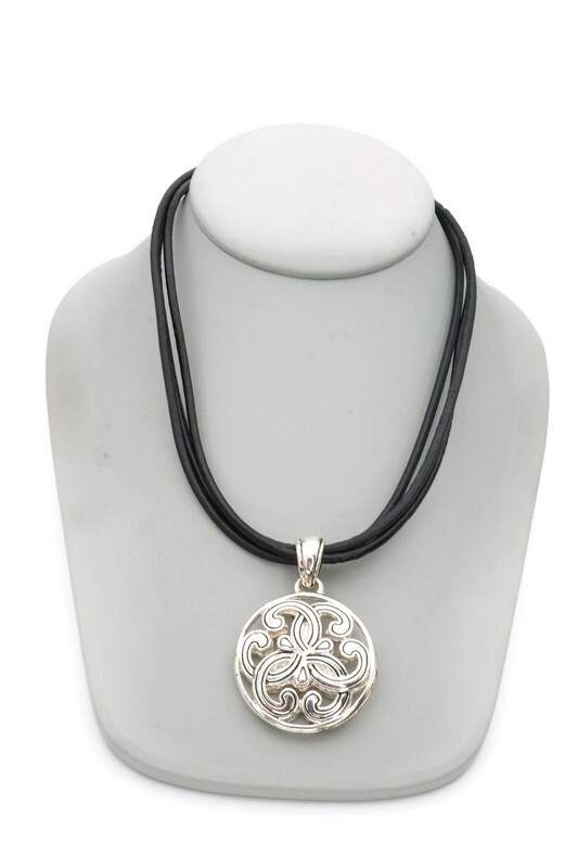 Vintage Necklace Silver Tone Black Leather Cord 18″