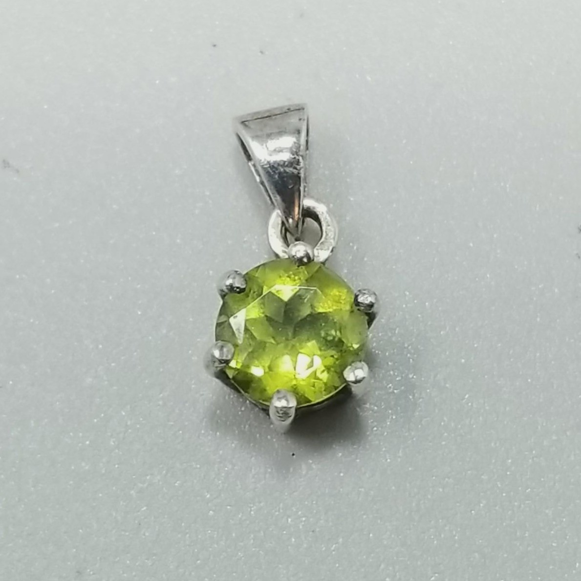 Vintage Sterling Silver Lime Green Peridot Pendant Small Round Prong Set