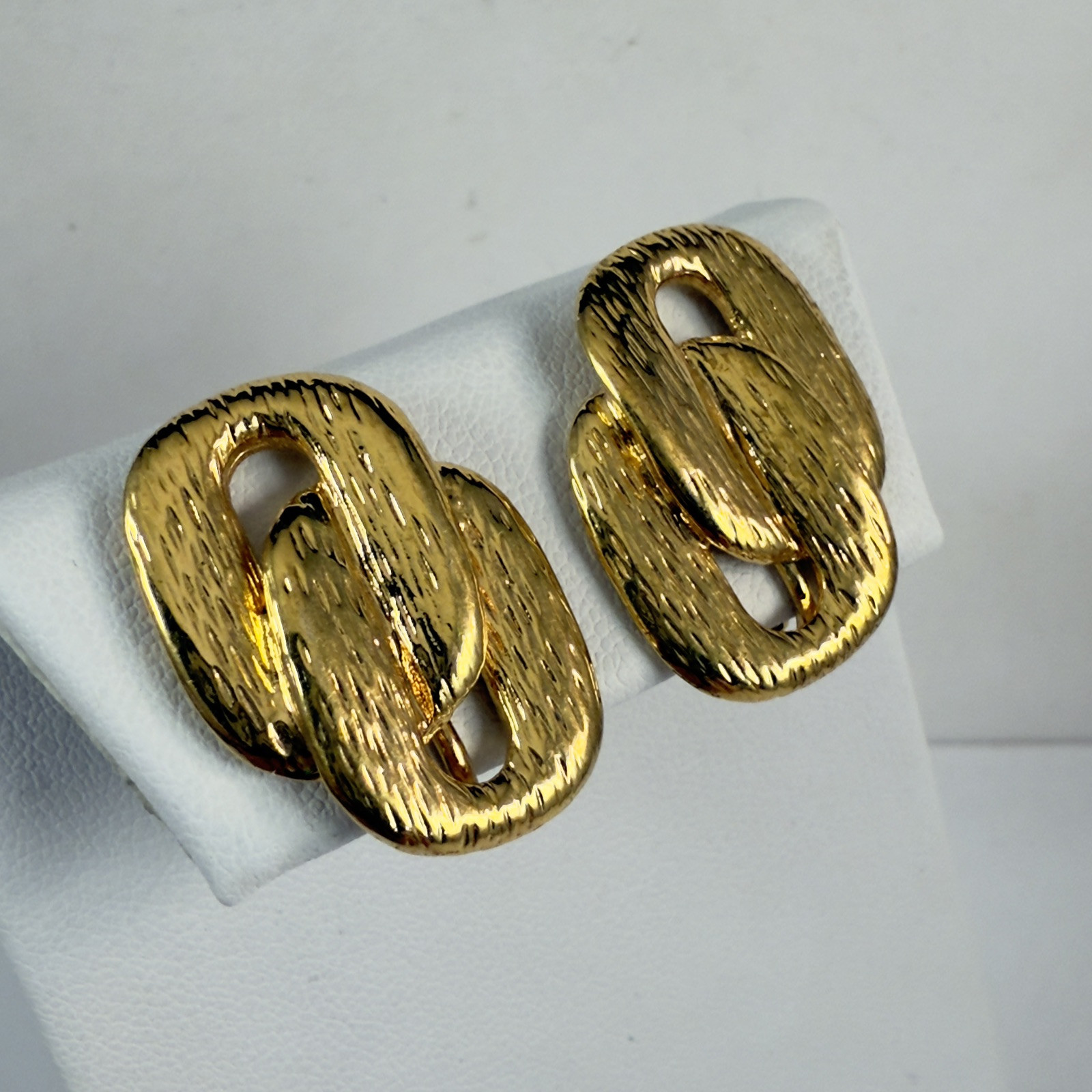 Vintage NAPIER Signed Double Gold Tone Chain Link Adjustable Clip on Earrings