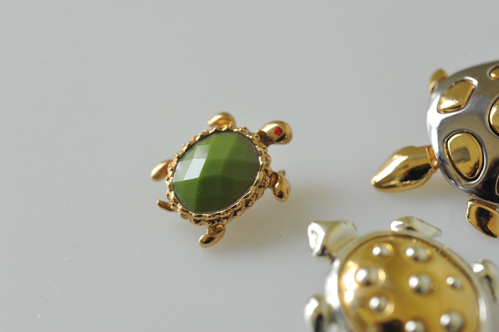 Brooch Lot vtg to now Turtle Turtles gold silver tone rhinestone MH21