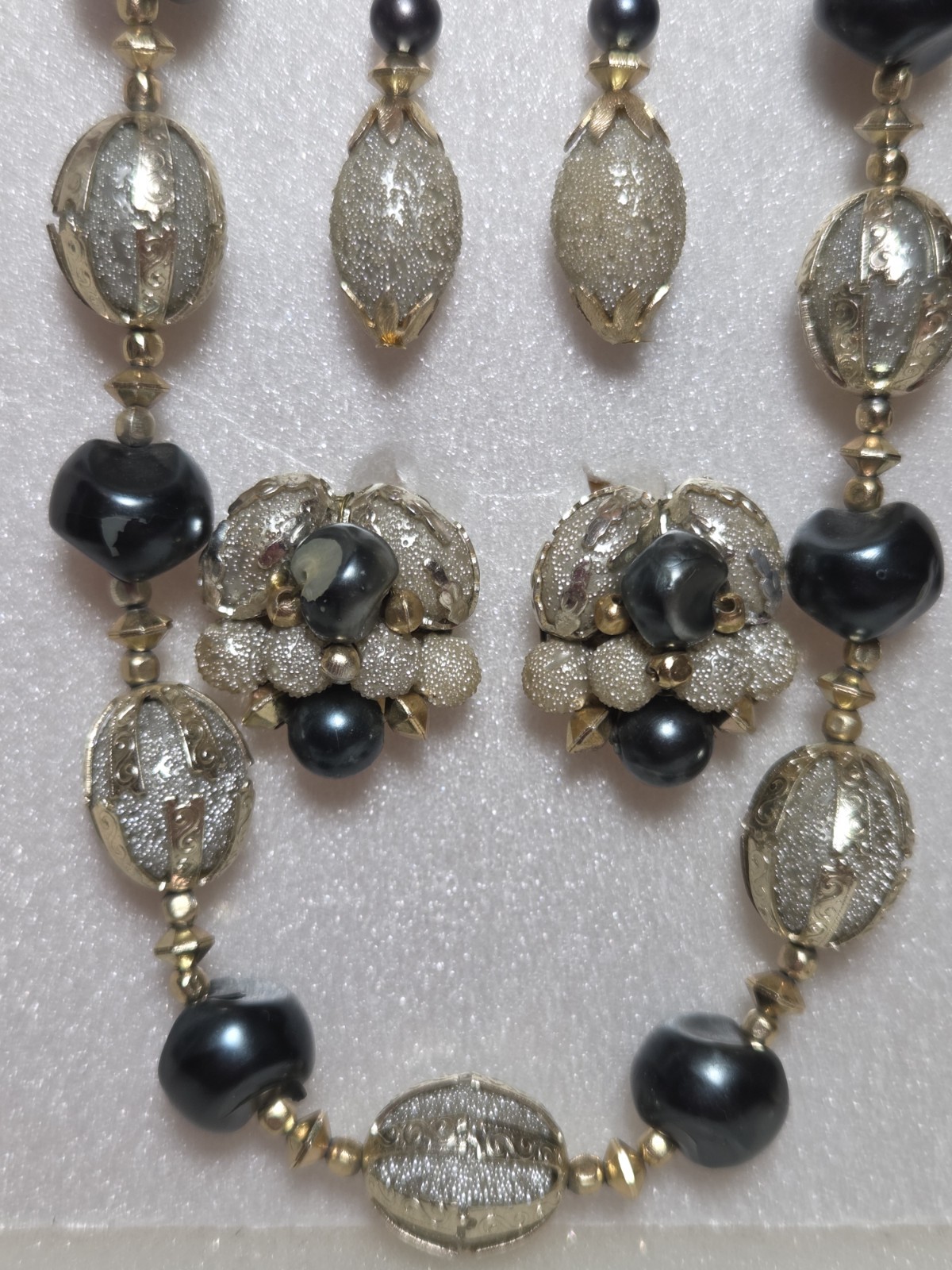 Vintage Beaded Necklace Set Blue And Gold With Clip On Earrings & Drop Earrings