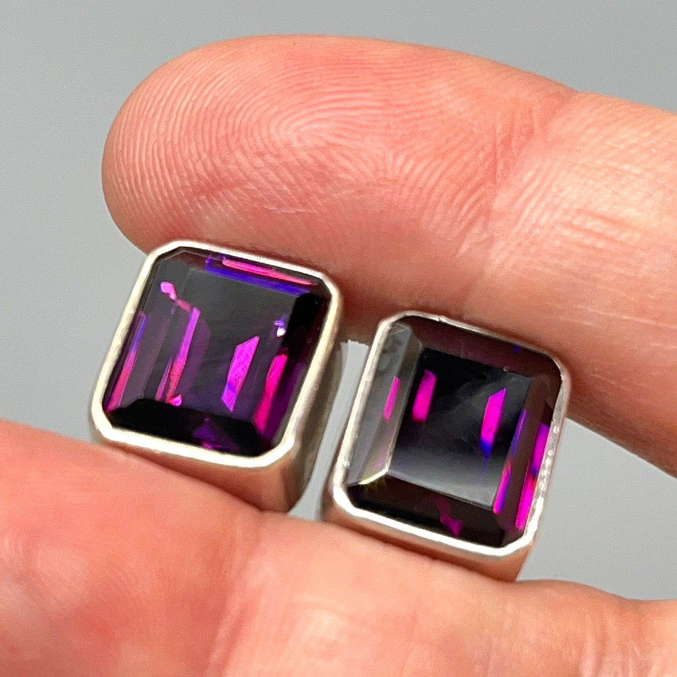 Vintage 1/2″ Square 925 Mex Sterling Silver Sparkling Amethyst Clip On Earrings