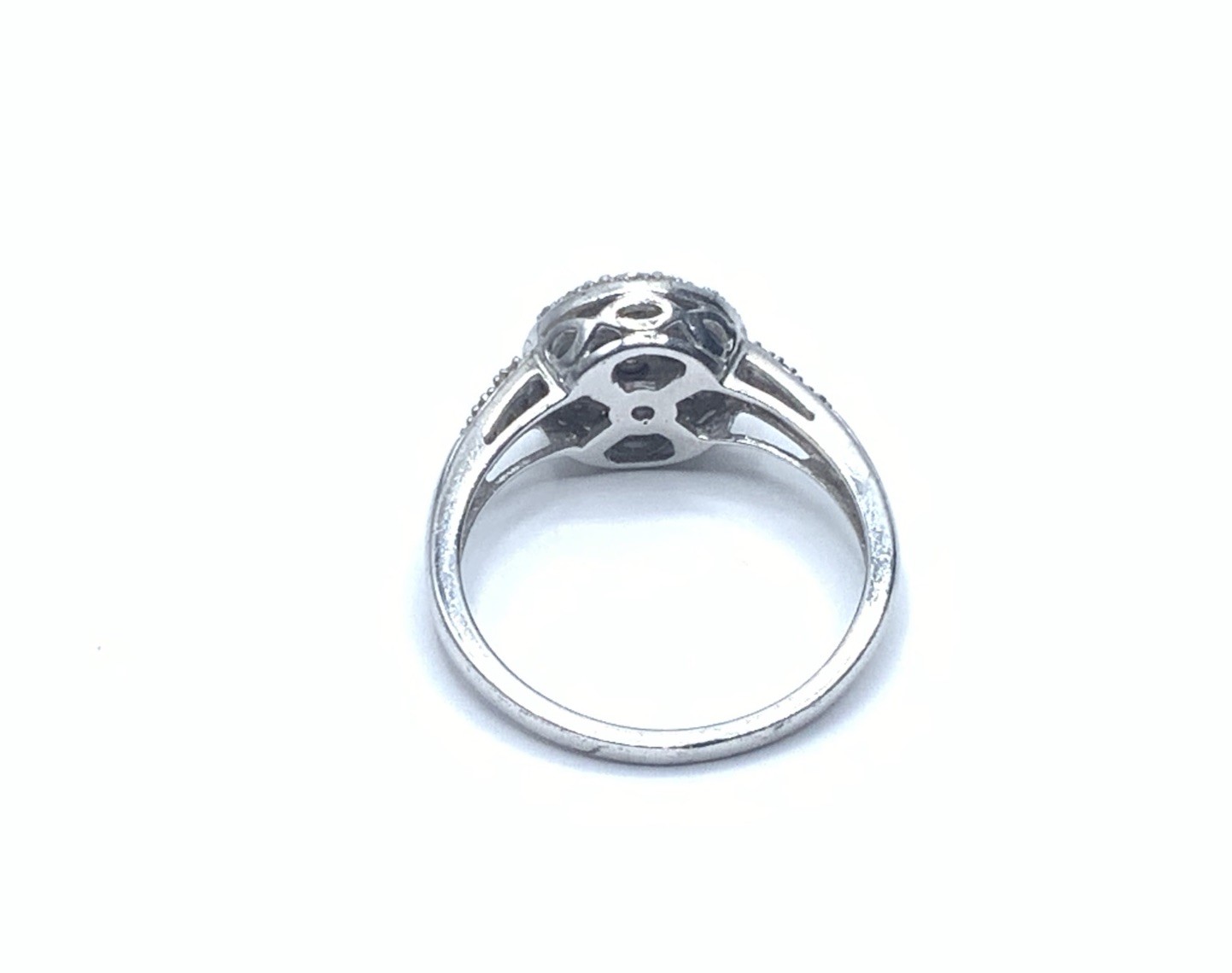 Allure Gems SK9 Sterling Silver Diamonds Cluster Halo Band Ring – Sz 7.25