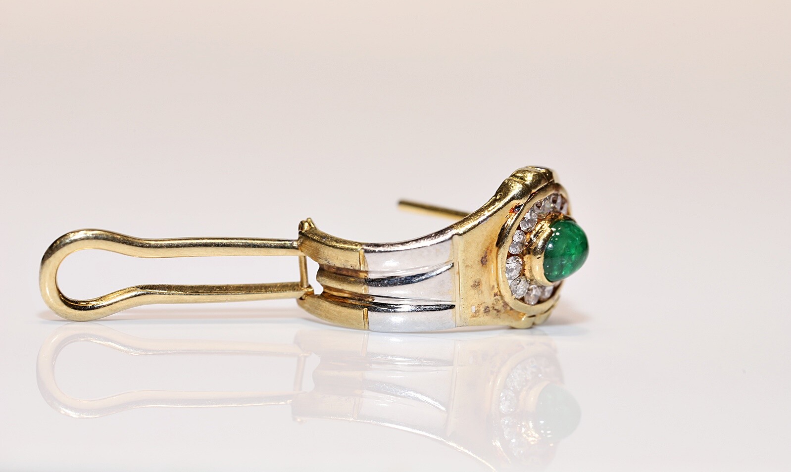 Vintage 18k Gold Natural Diamond And Cabochon Cut Emerald Earring